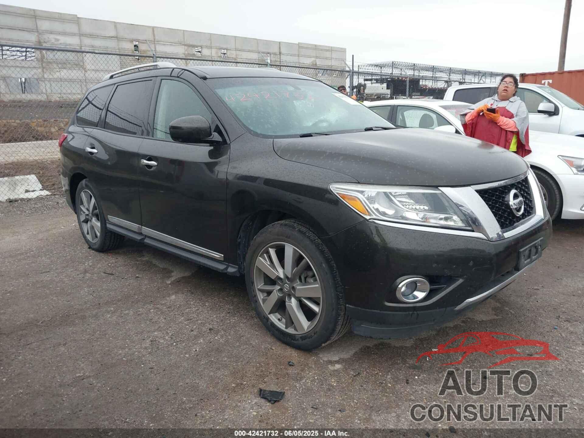 NISSAN PATHFINDER 2015 - 5N1AR2MM7FC622794
