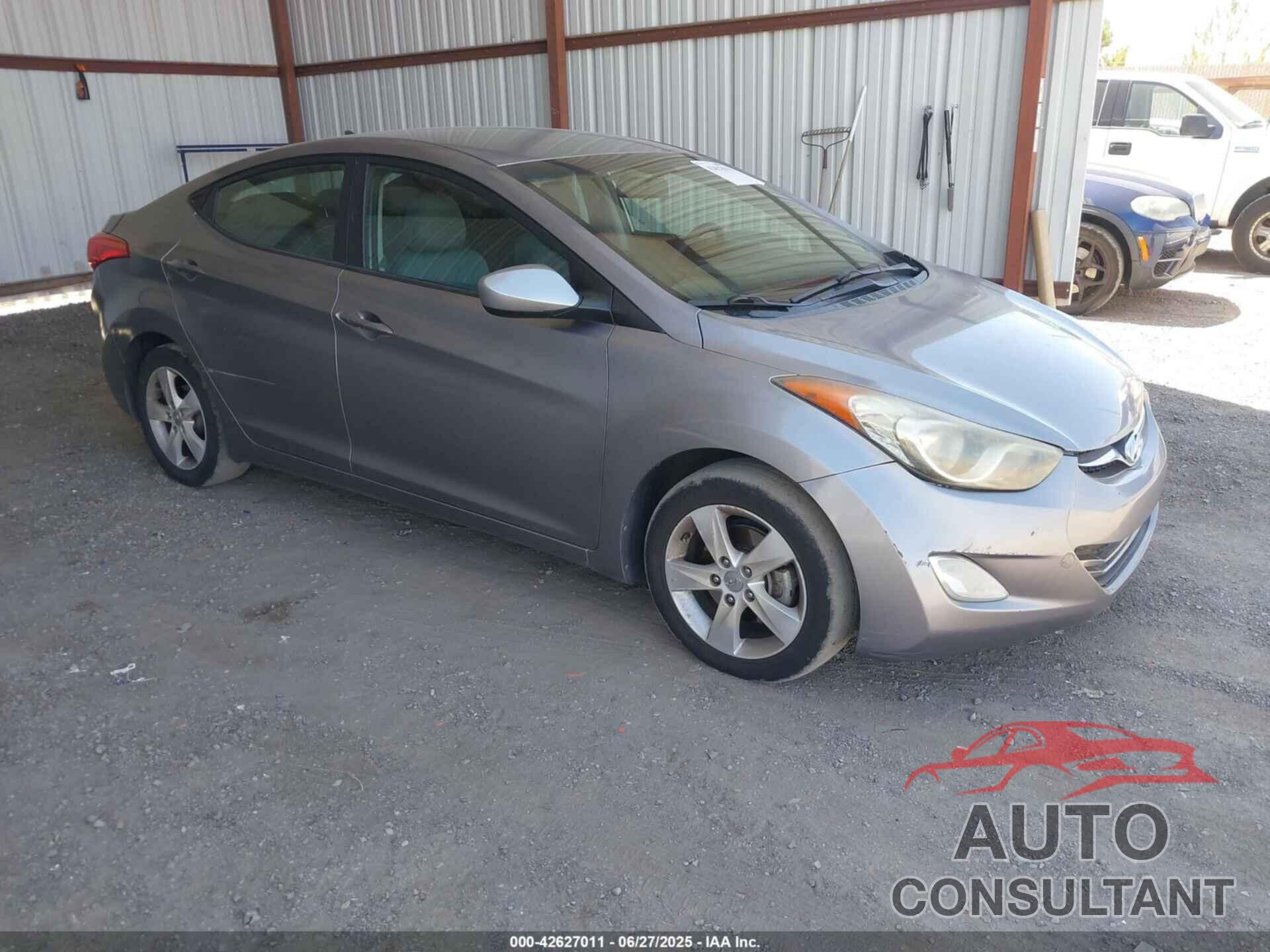 HYUNDAI ELANTRA 2013 - KMHDH4AE8DU711421