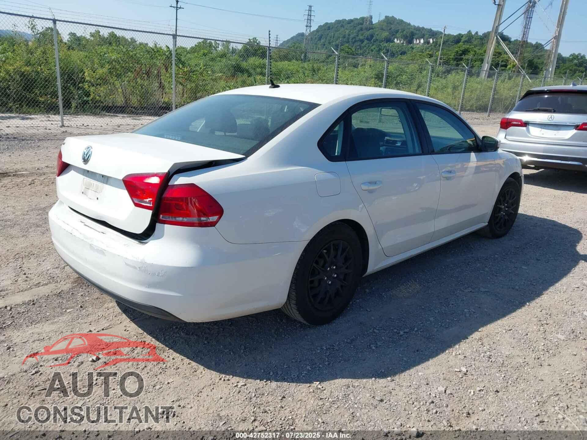 VOLKSWAGEN PASSAT 2014 - 1VWAP7A3XEC022608