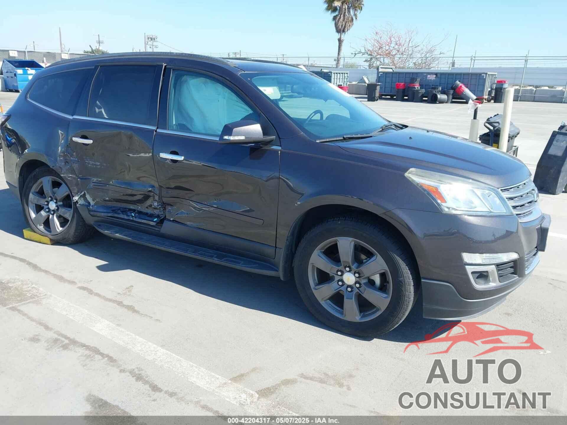 CHEVROLET TRAVERSE 2017 - 1GNKRHKD5HJ178965