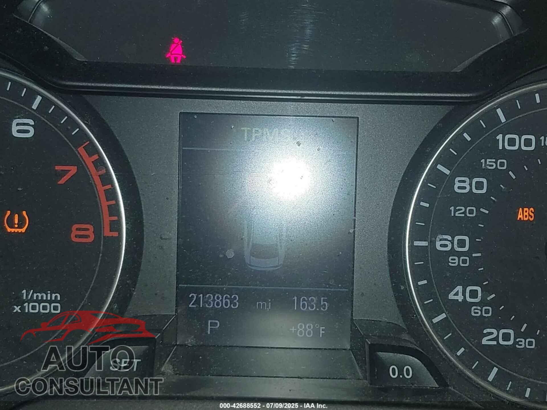 AUDI A4 2011 - WAUFFAFL8BN032701