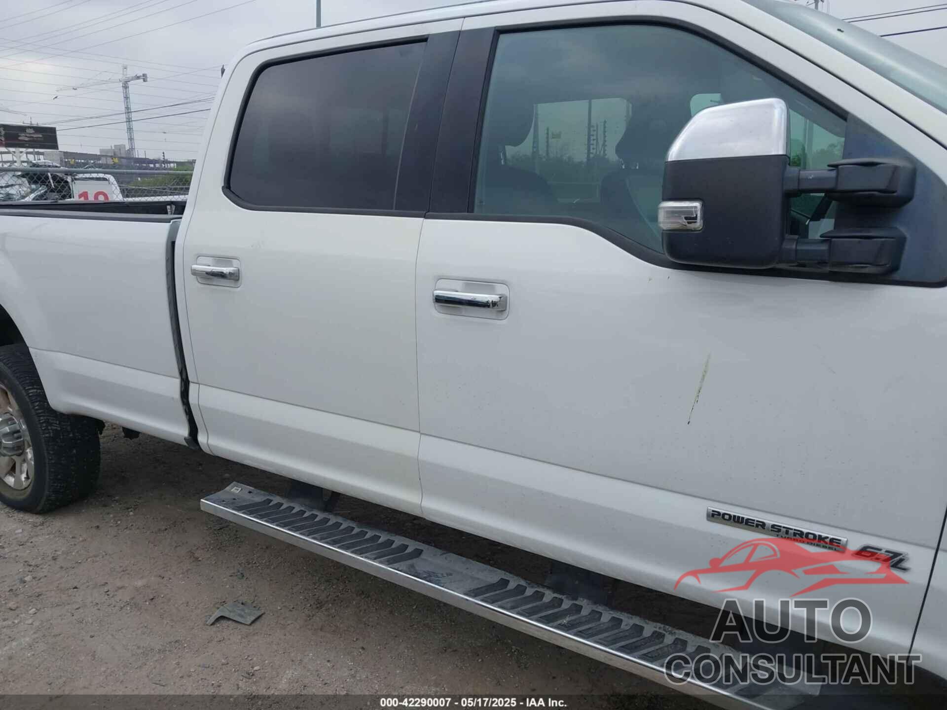 FORD F-350 2017 - 1FT8W3BT6HED07097