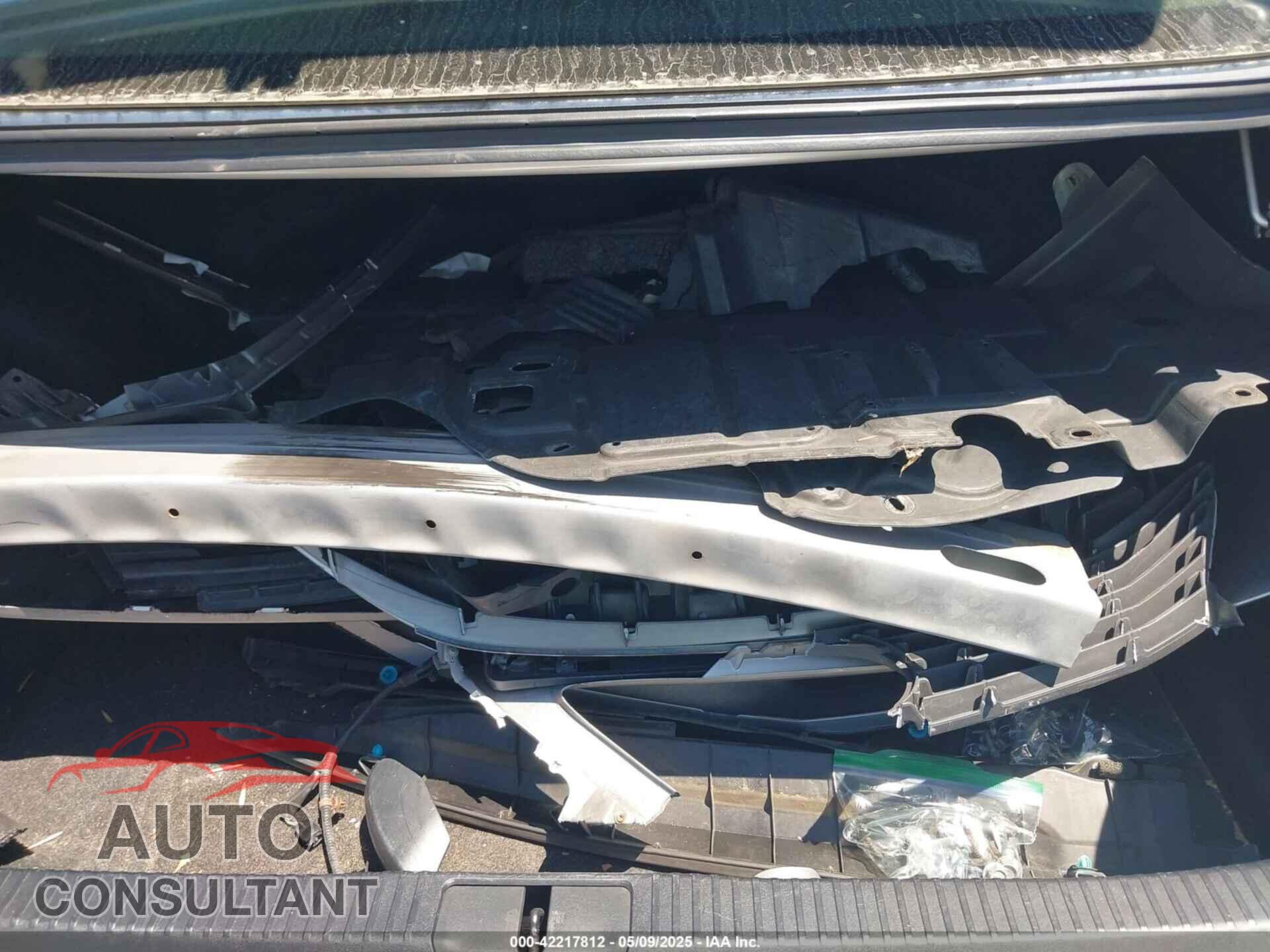 LEXUS ES 300H 2014 - JTHBW1GG9E2040667