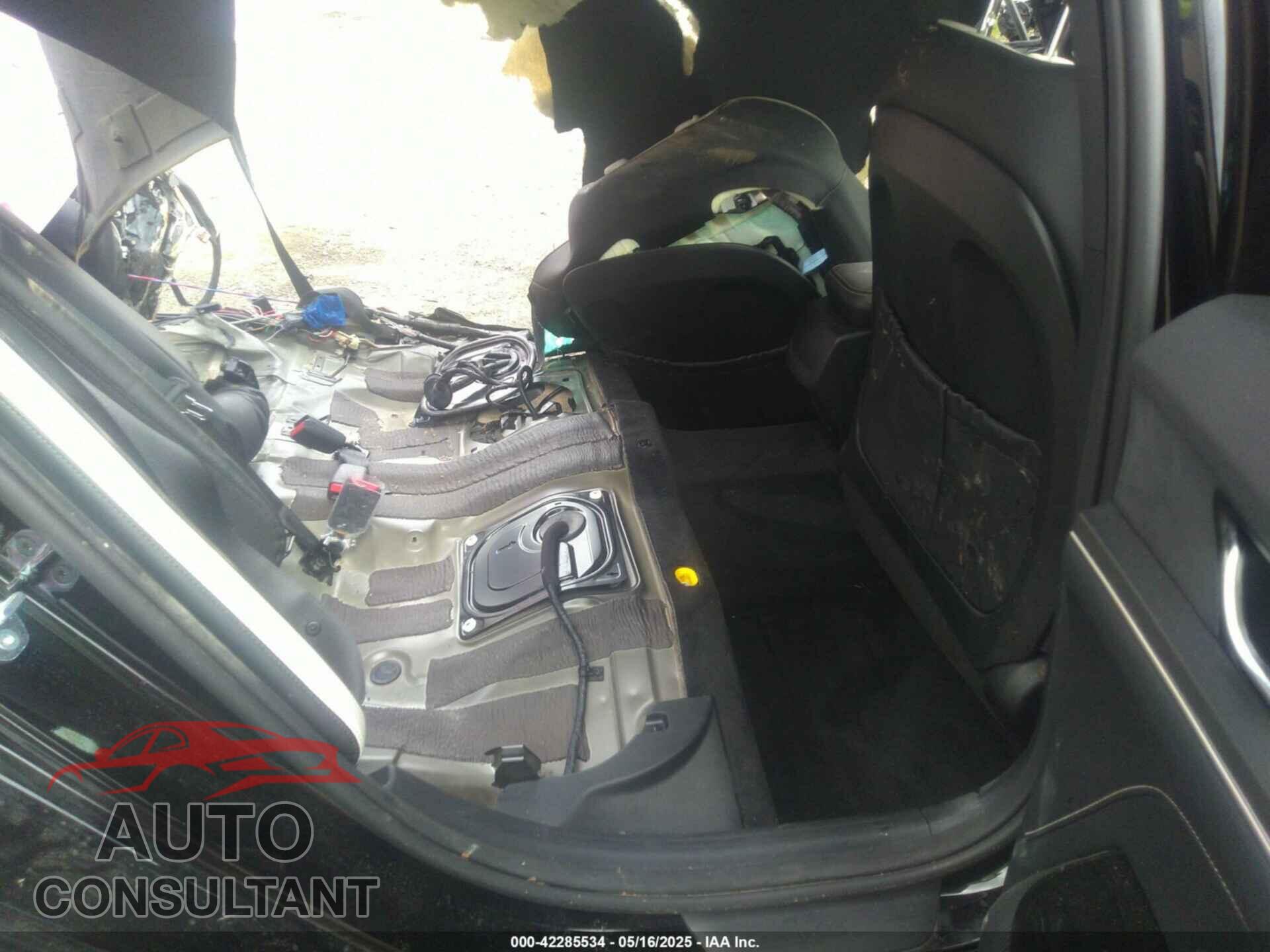 KIA K5 2025 - KNAG64J77S5335095