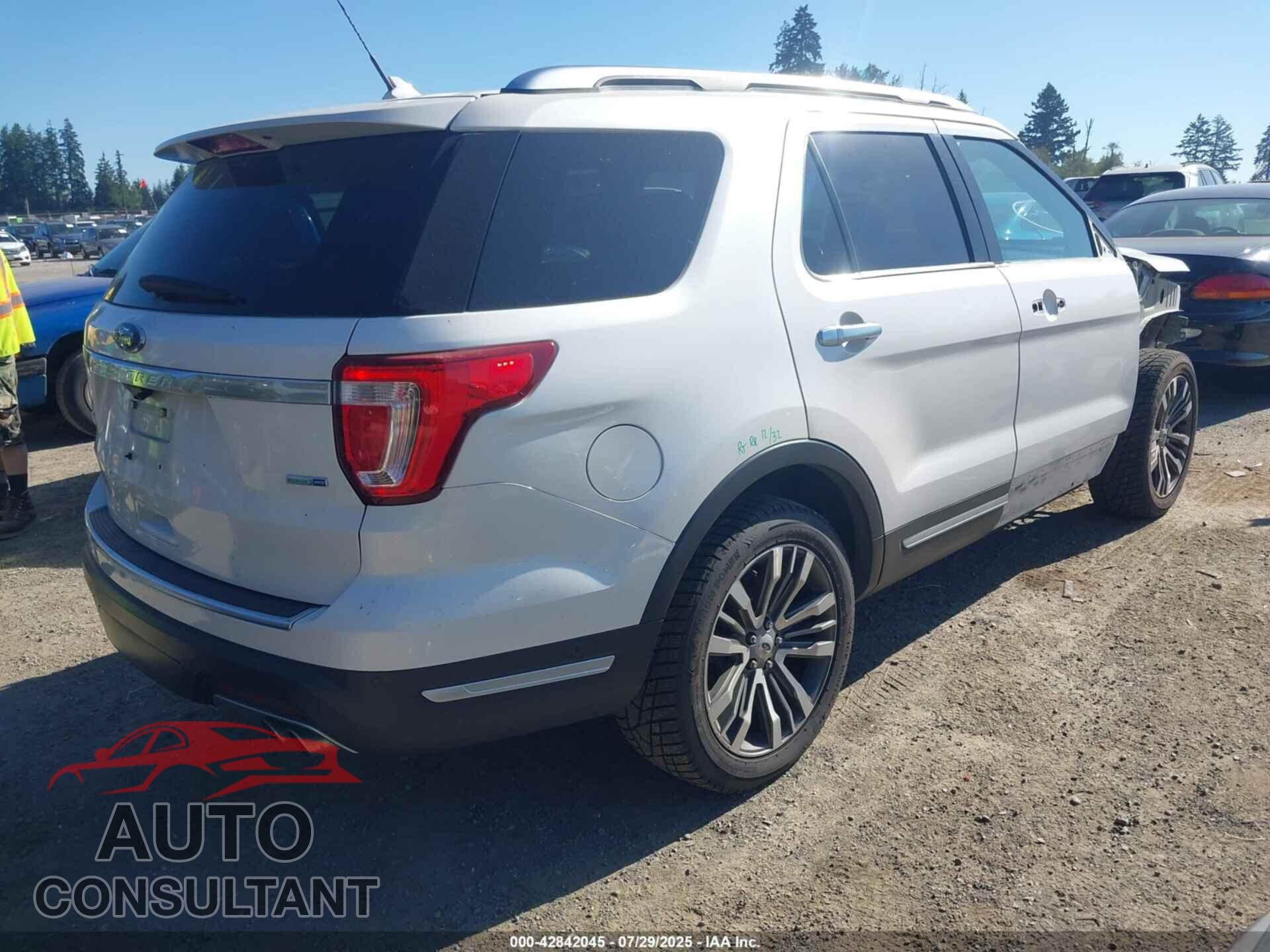FORD EXPLORER 2018 - 1FM5K8HT7JGB57560