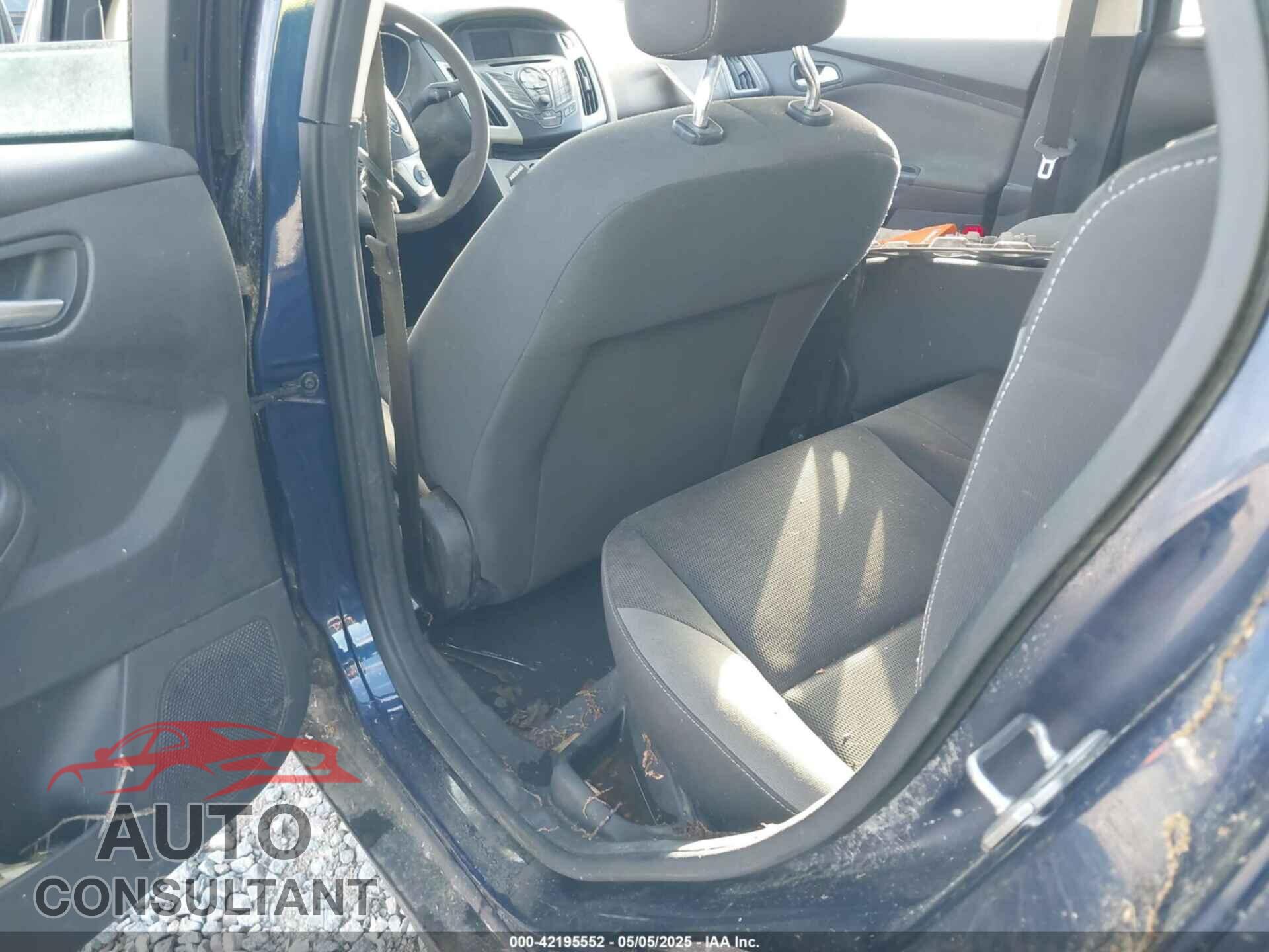 FORD FOCUS 2012 - 1FAHP3F21CL125817