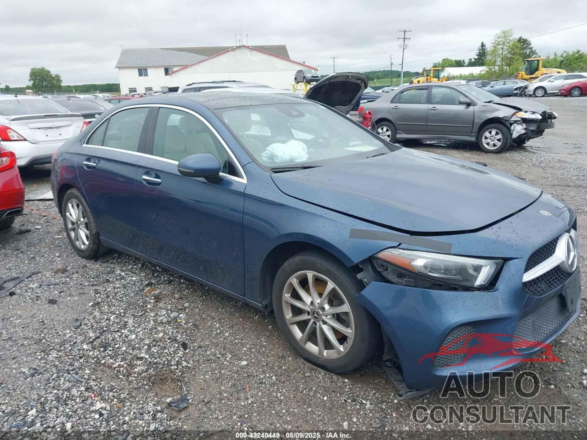 MERCEDES-BENZ A 220 2021 - W1K3G4FB1MJ268070