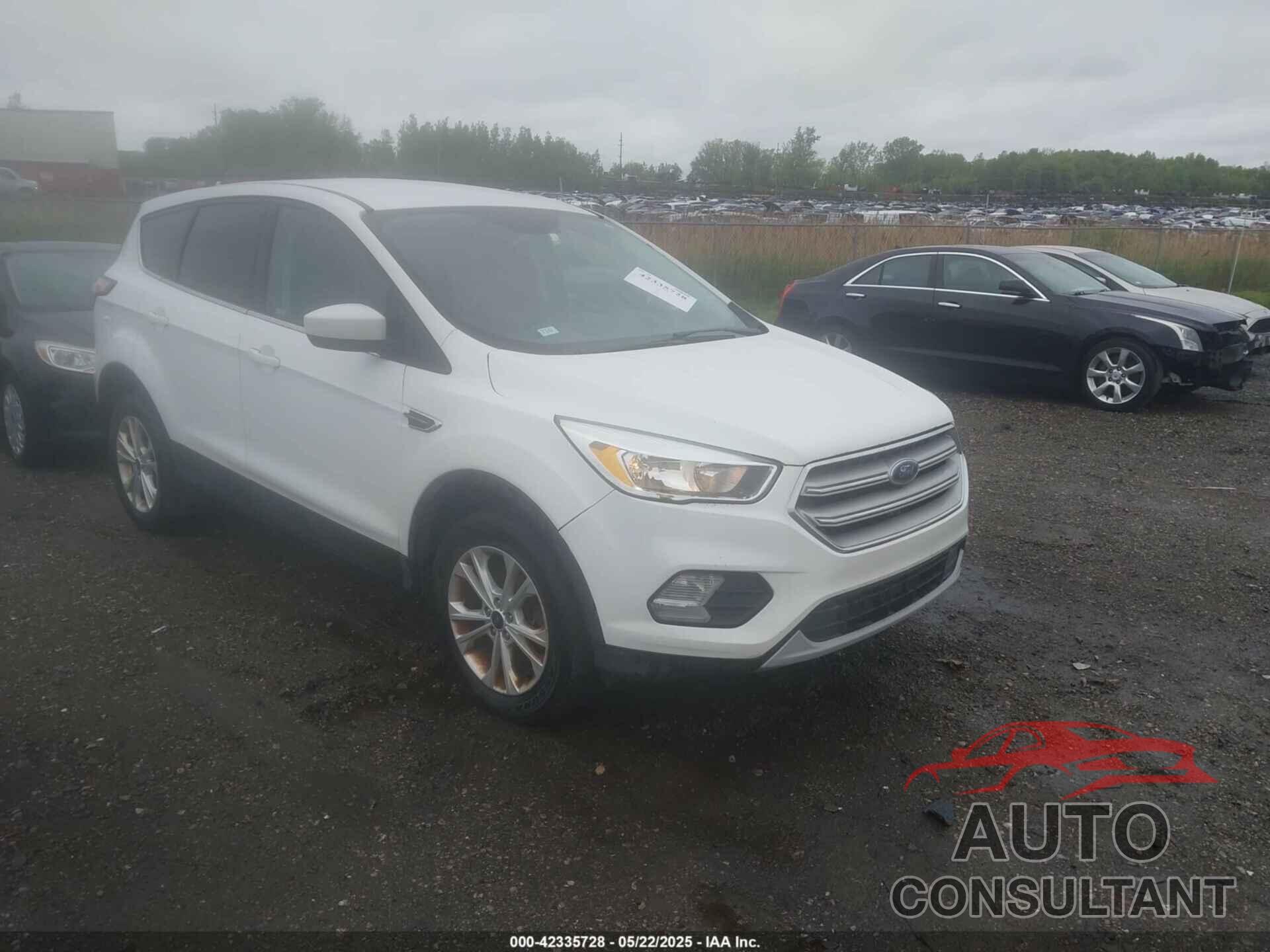 FORD ESCAPE 2017 - 1FMCU9GD8HUB87051