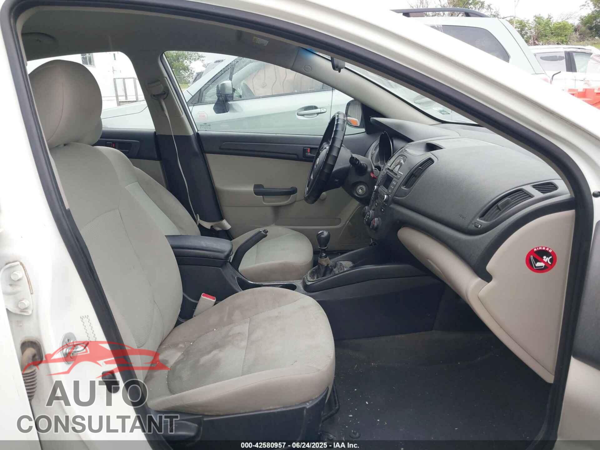KIA FORTE 2012 - KNAFT4A26C5530079