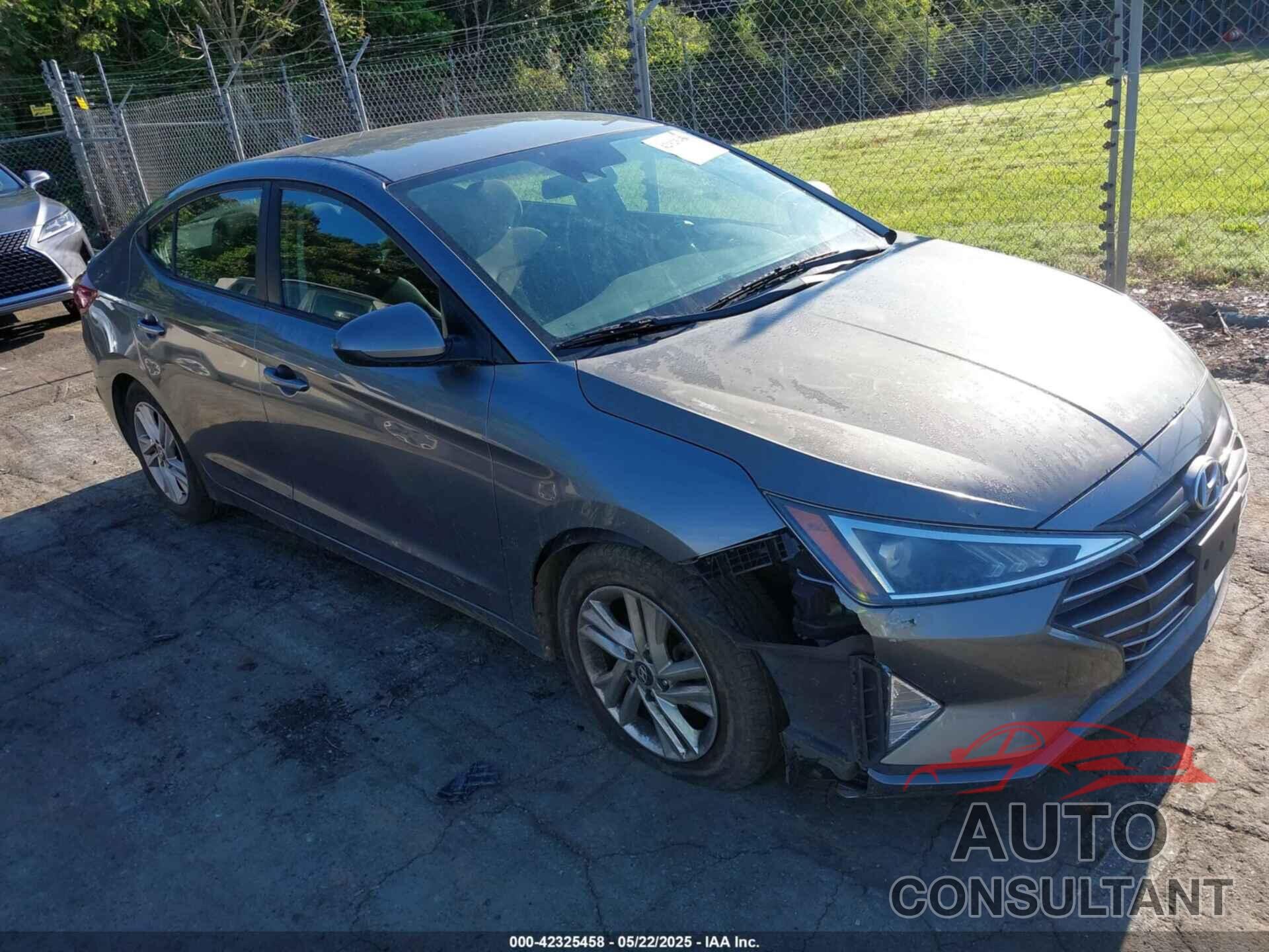 HYUNDAI ELANTRA 2019 - 5NPD84LF4KH428516
