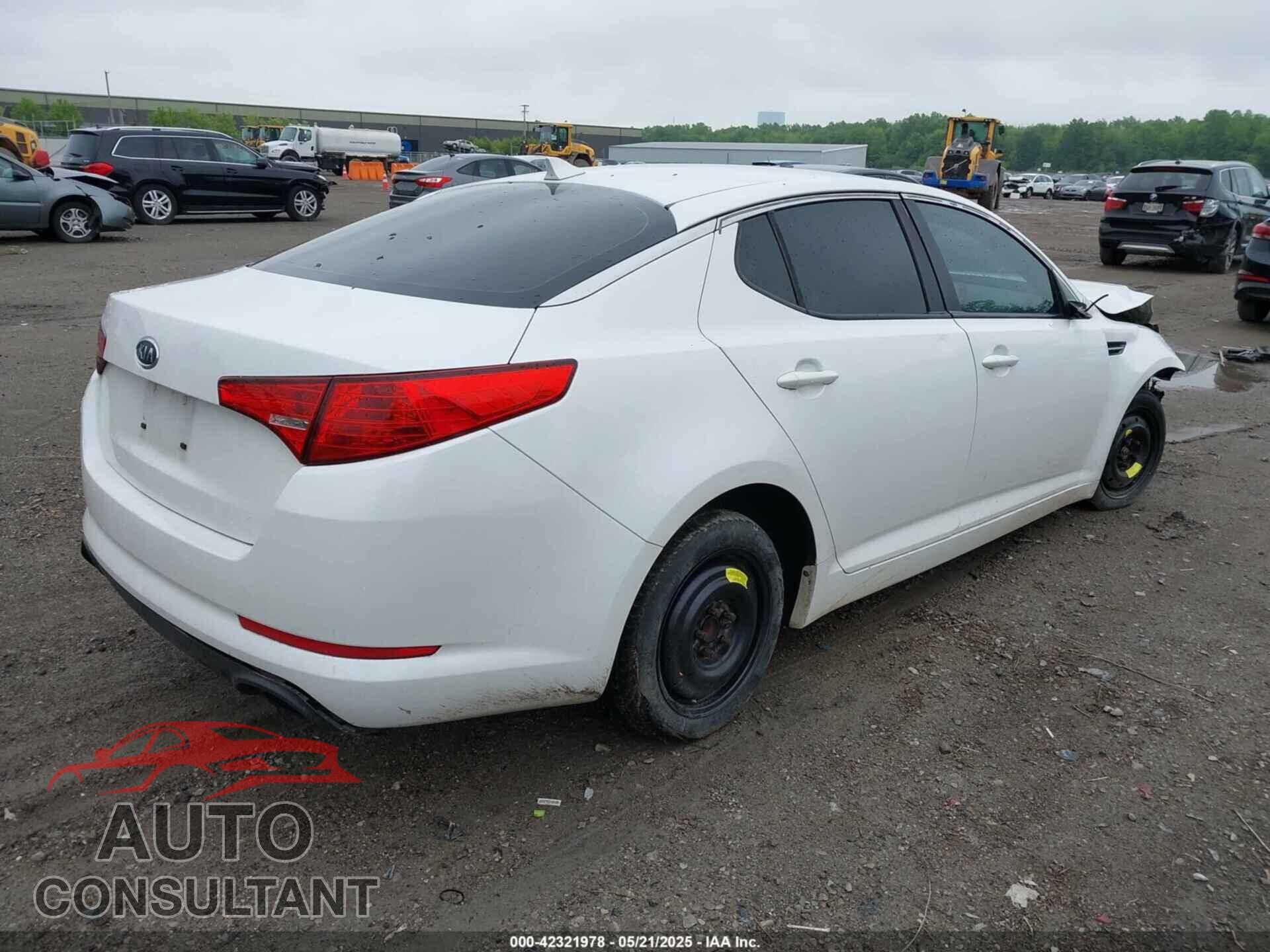 KIA OPTIMA 2011 - KNAGM4A72B5092737