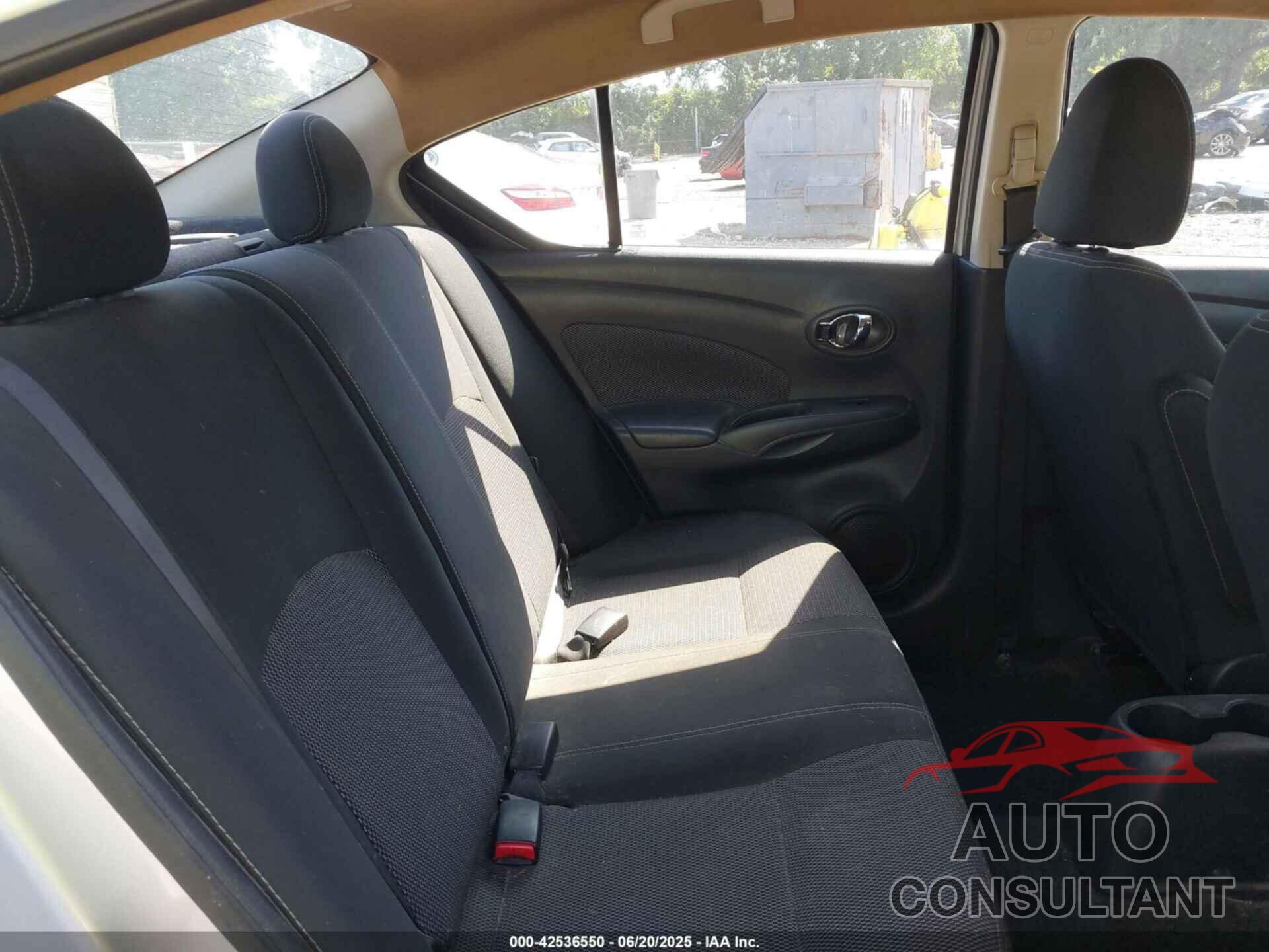 NISSAN VERSA 2017 - 3N1CN7AP8HL823974