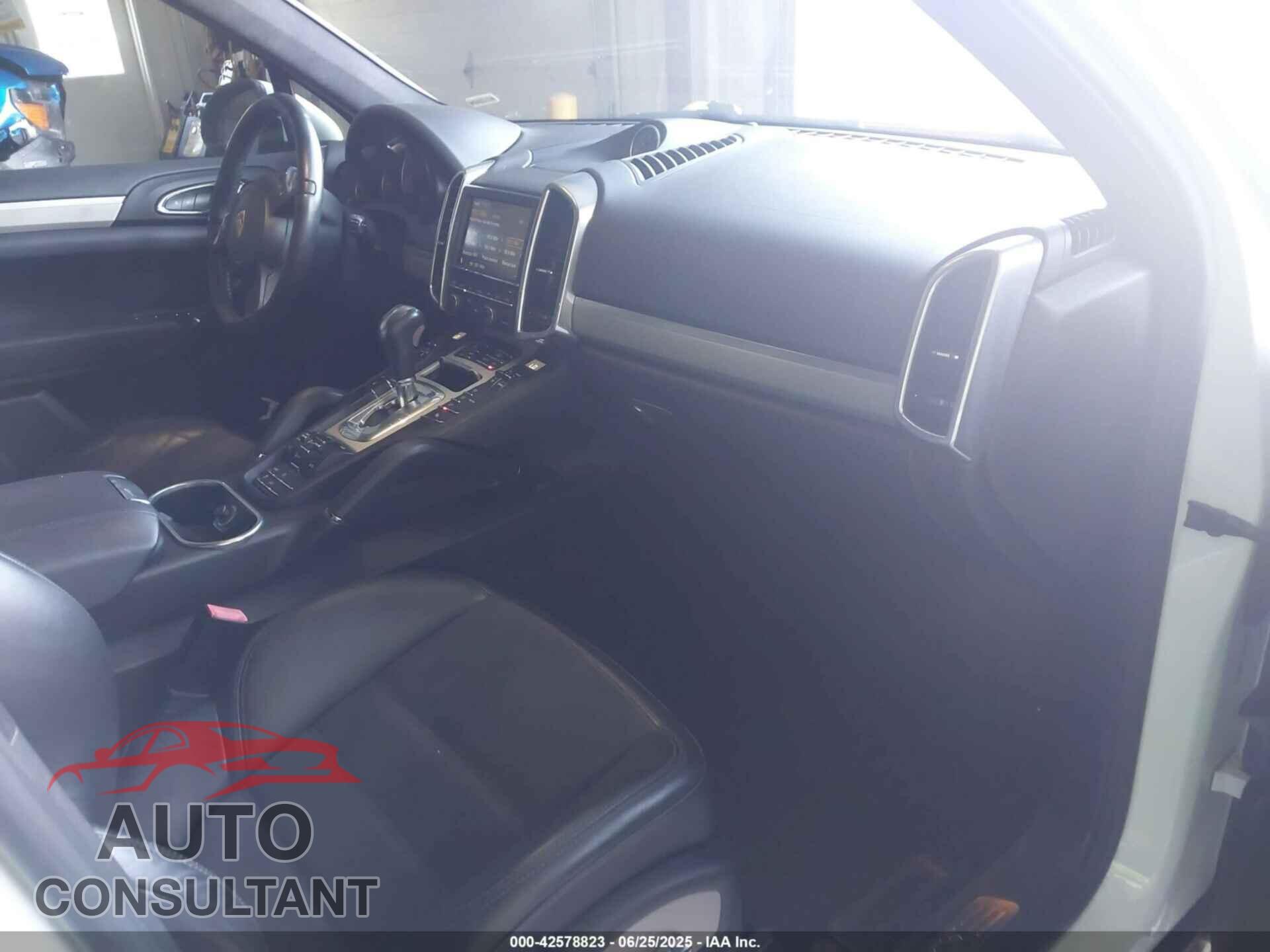 PORSCHE CAYENNE 2013 - WP1AD2A2XDLA71102