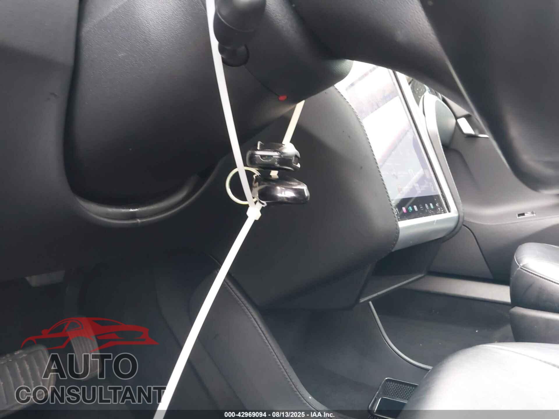 TESLA MODEL S 2013 - 5YJSA1CN7DFP06683