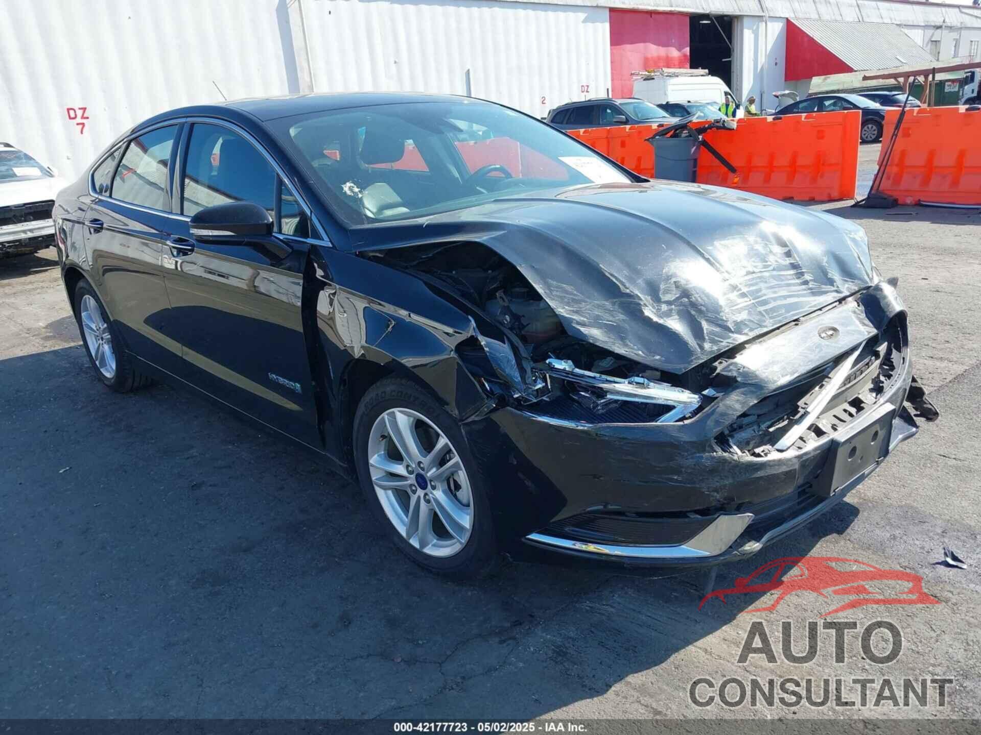 FORD FUSION HYBRID 2018 - 3FA6P0LU7JR187765