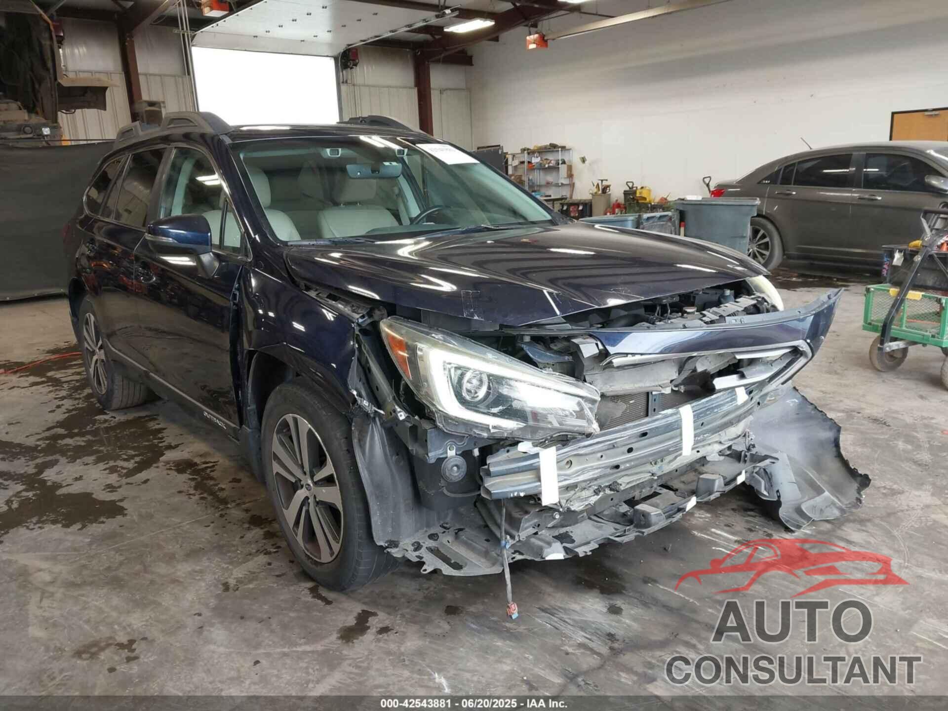 SUBARU OUTBACK 2018 - 4S4BSANC7J3233199