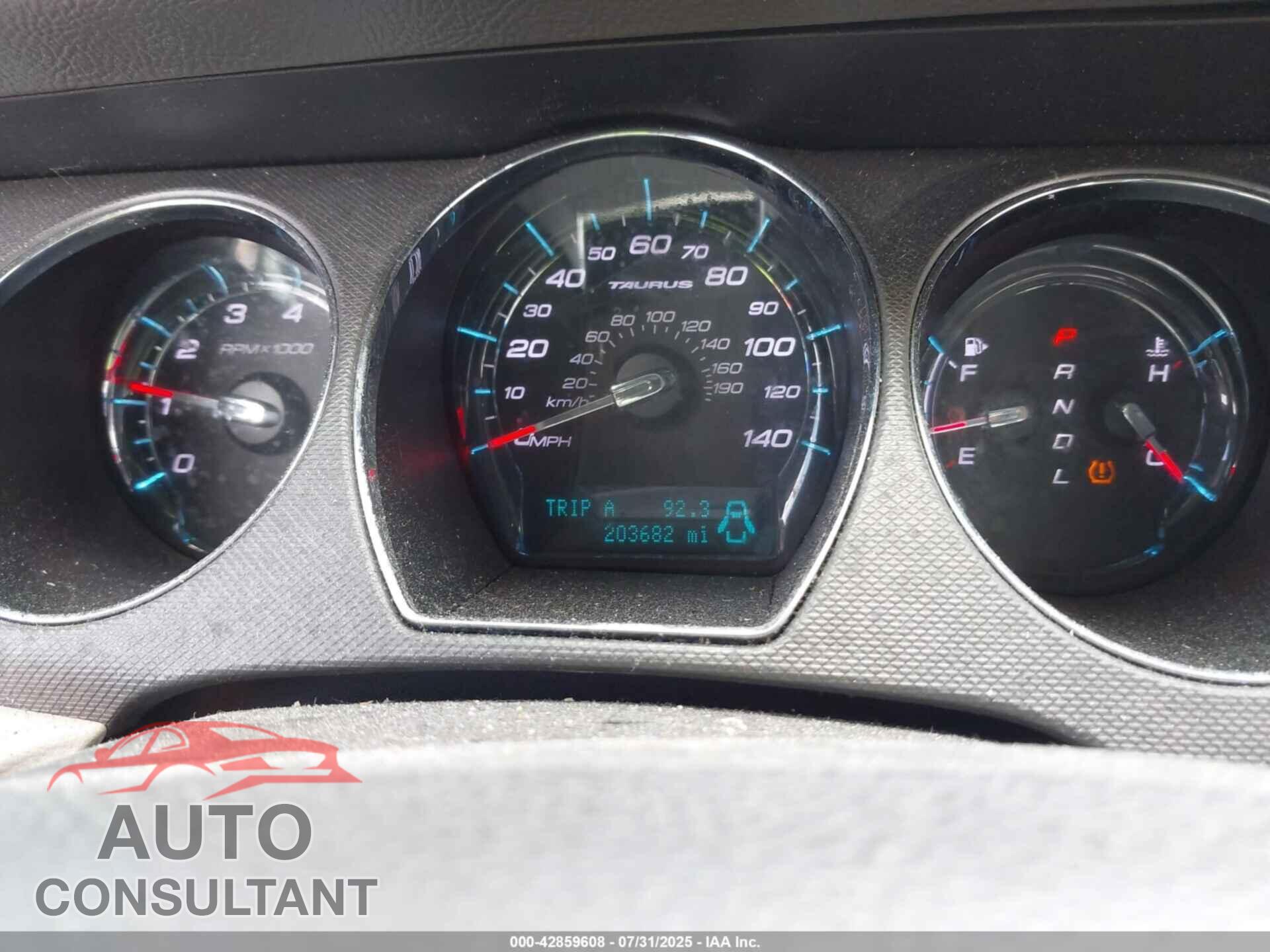 FORD TAURUS 2011 - 1FAHP2DW2BG139880