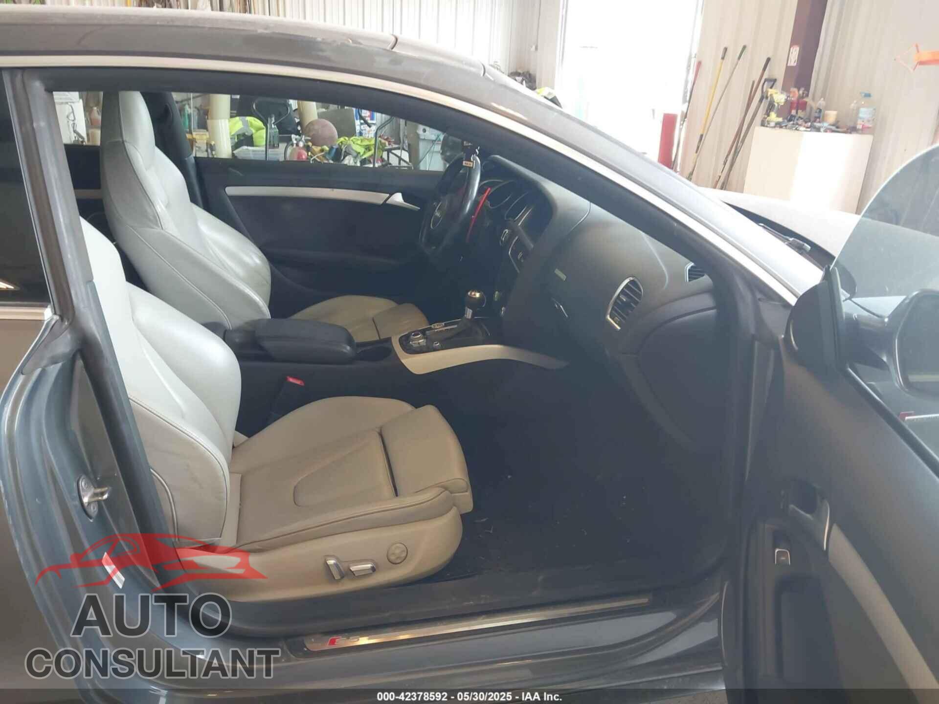 AUDI S5 2013 - WAUCGAFR3DA035018