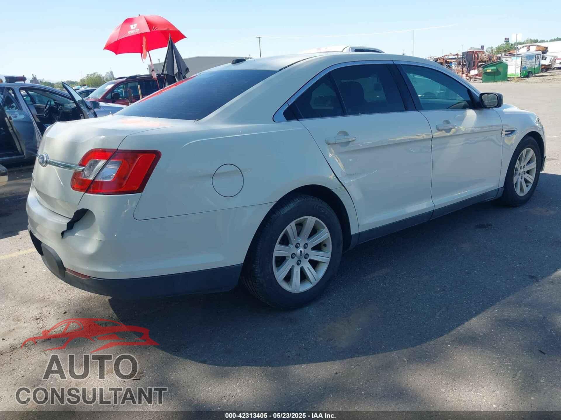FORD TAURUS 2011 - 1FAHP2DW1BG127557