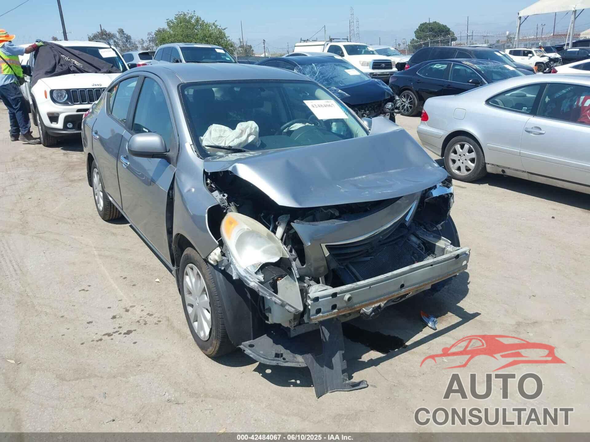 NISSAN VERSA 2012 - 3N1CN7AP8CL844333