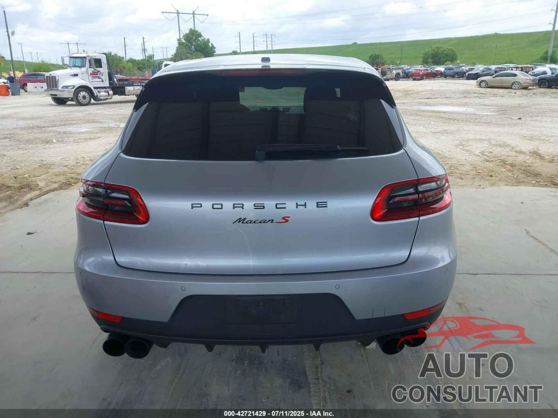 PORSCHE MACAN 2015 - WP1AB2A56FLB65772