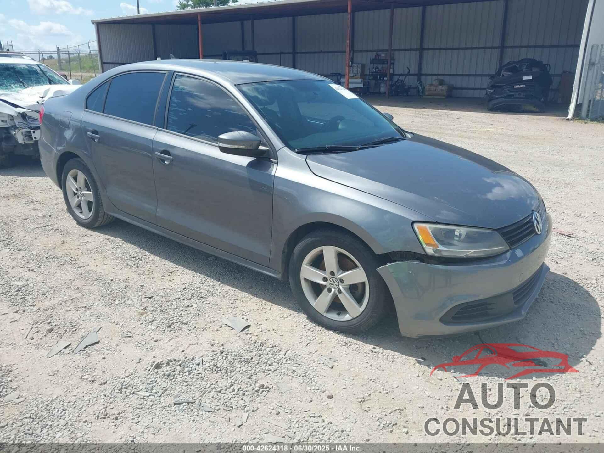VOLKSWAGEN JETTA 2012 - 3VWLL7AJ4CM004457
