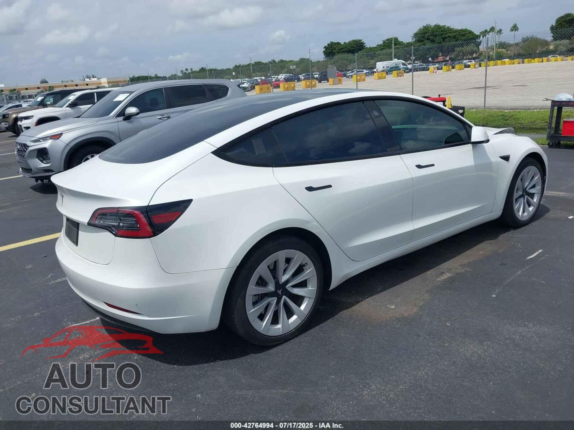 TESLA MODEL 3 2023 - 5YJ3E1EA2PF428752