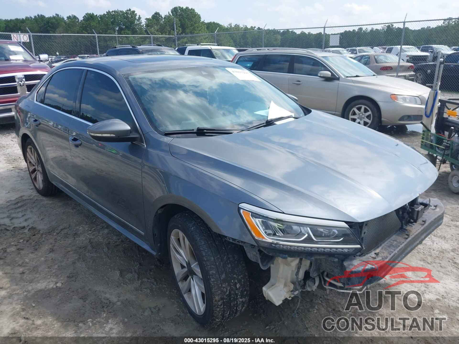 VOLKSWAGEN PASSAT 2016 - 1VWCT7A30GC041420