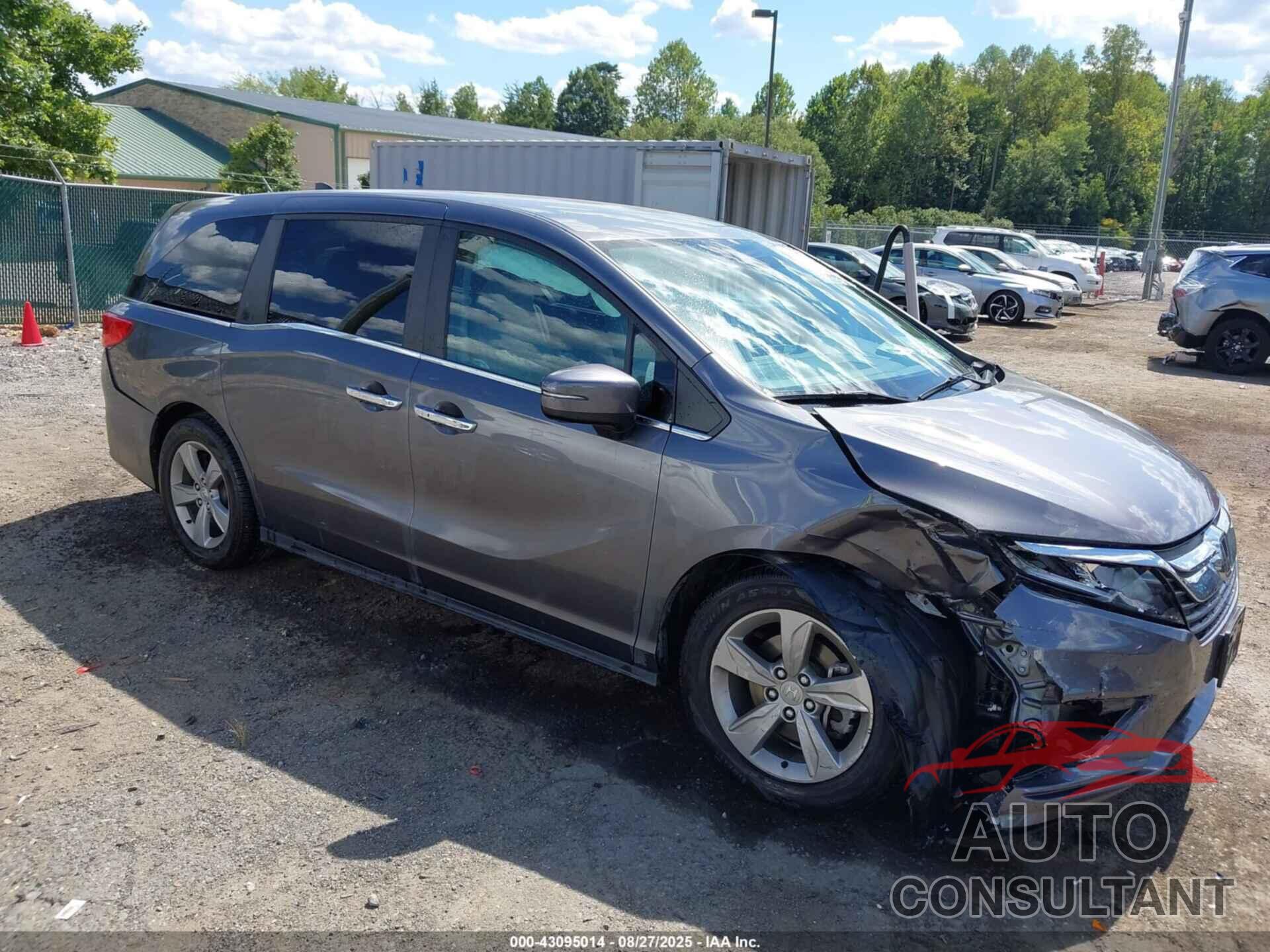 HONDA ODYSSEY 2018 - 5FNRL6H54JB028758