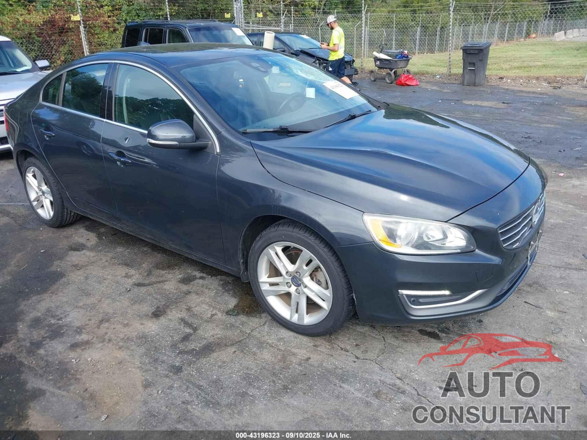 VOLVO S60 2015 - YV126MFB2F1305083