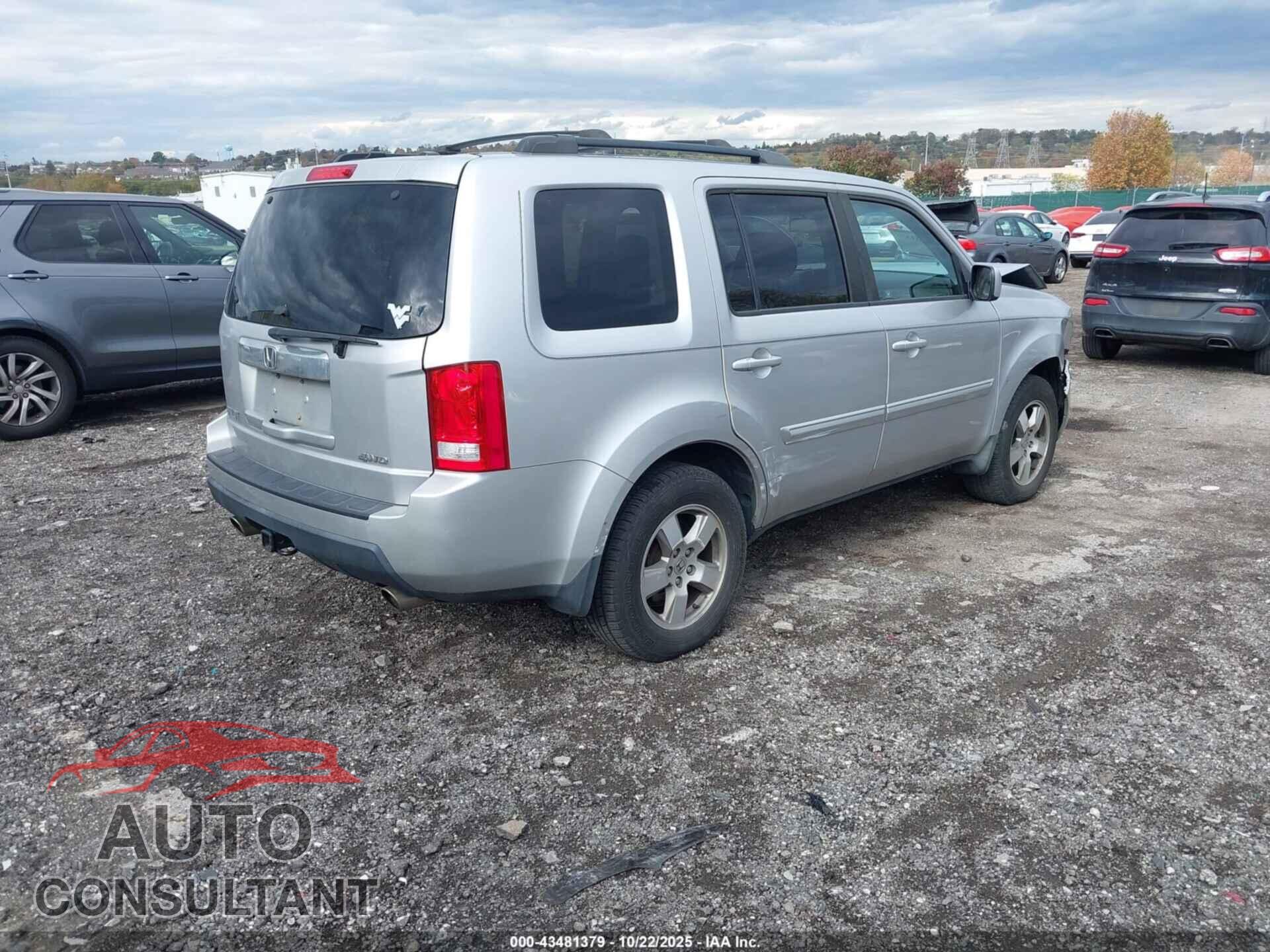 HONDA PILOT 2011 - 5FNYF4H50BB042987