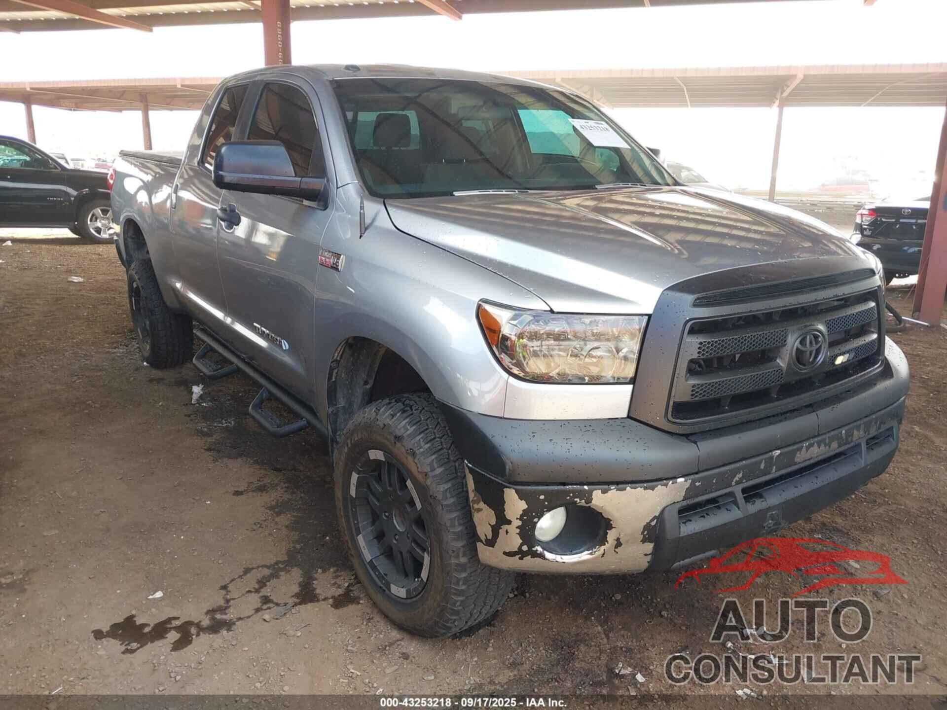 TOYOTA TUNDRA 2012 - 5TFRY5F15CX128193
