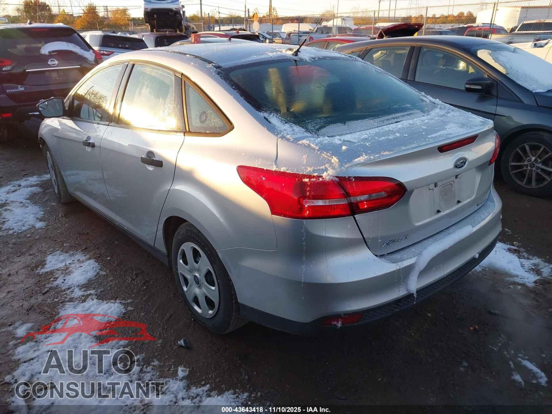 FORD FOCUS 2016 - 1FADP3E23GL403767