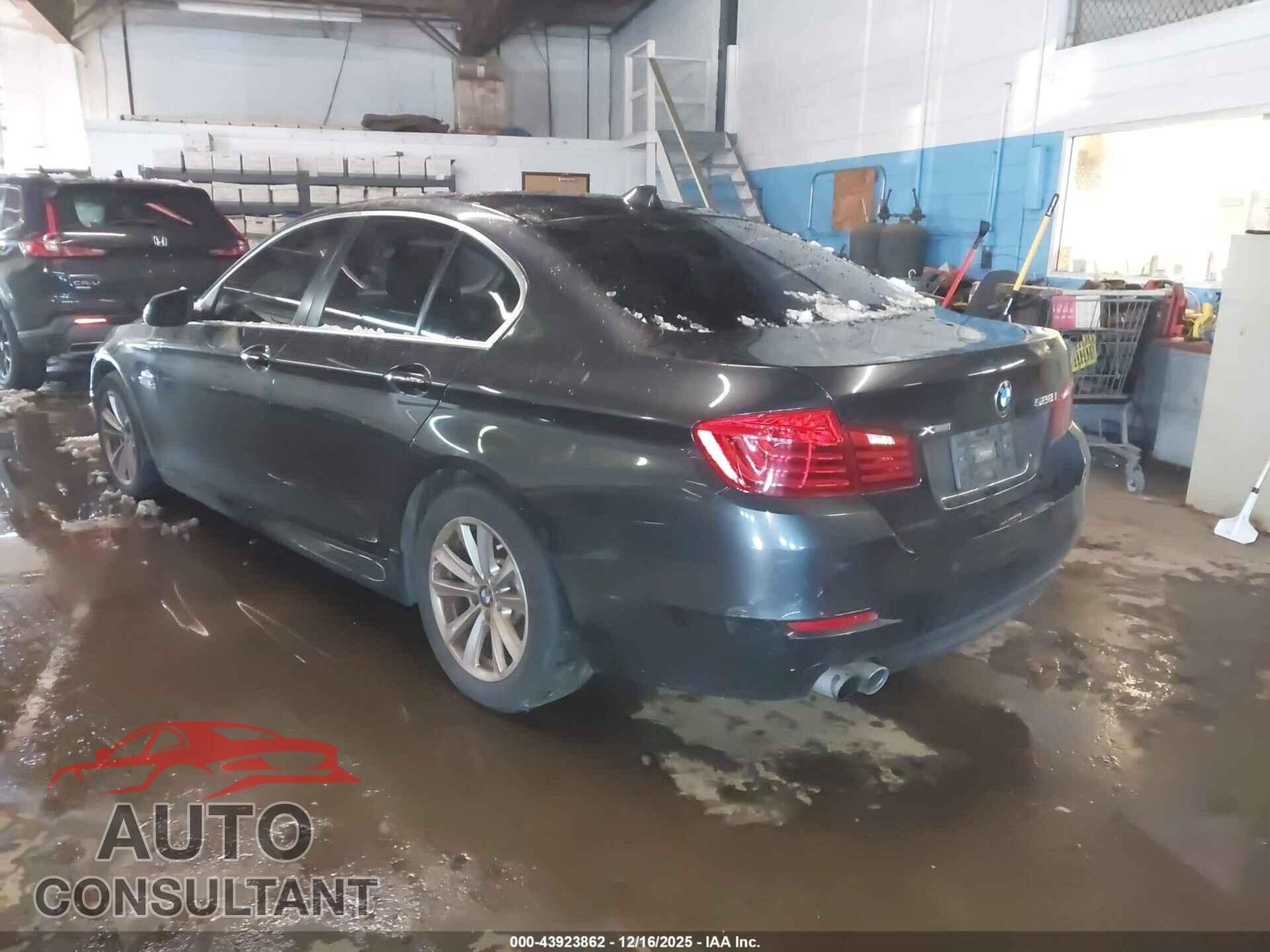 BMW 528I 2014 - WBA5A7C54ED618924