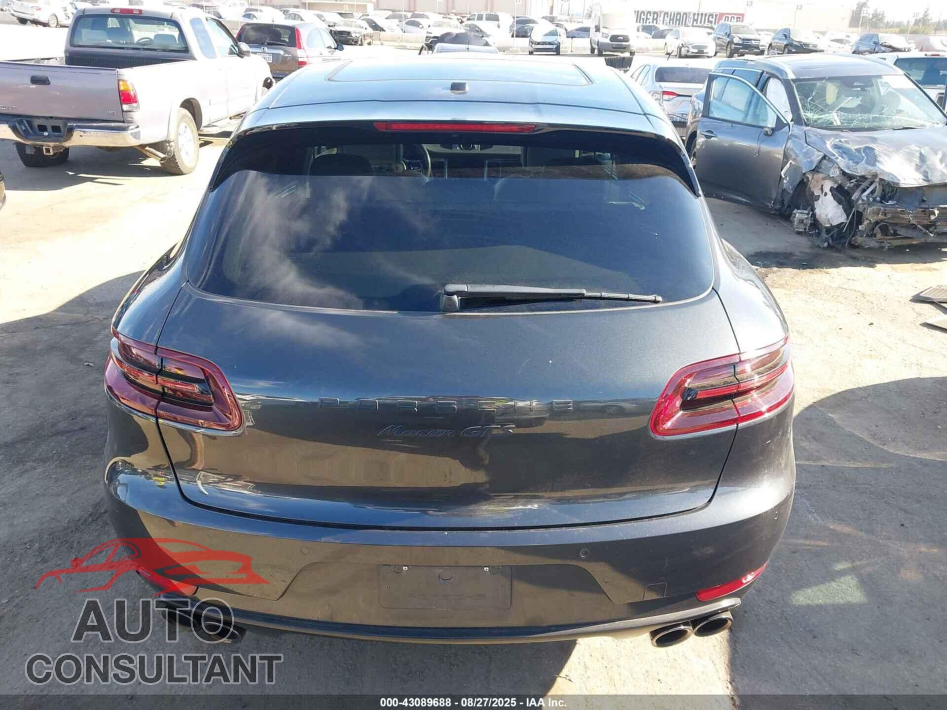 PORSCHE MACAN 2017 - WP1AG2A52HLB52036