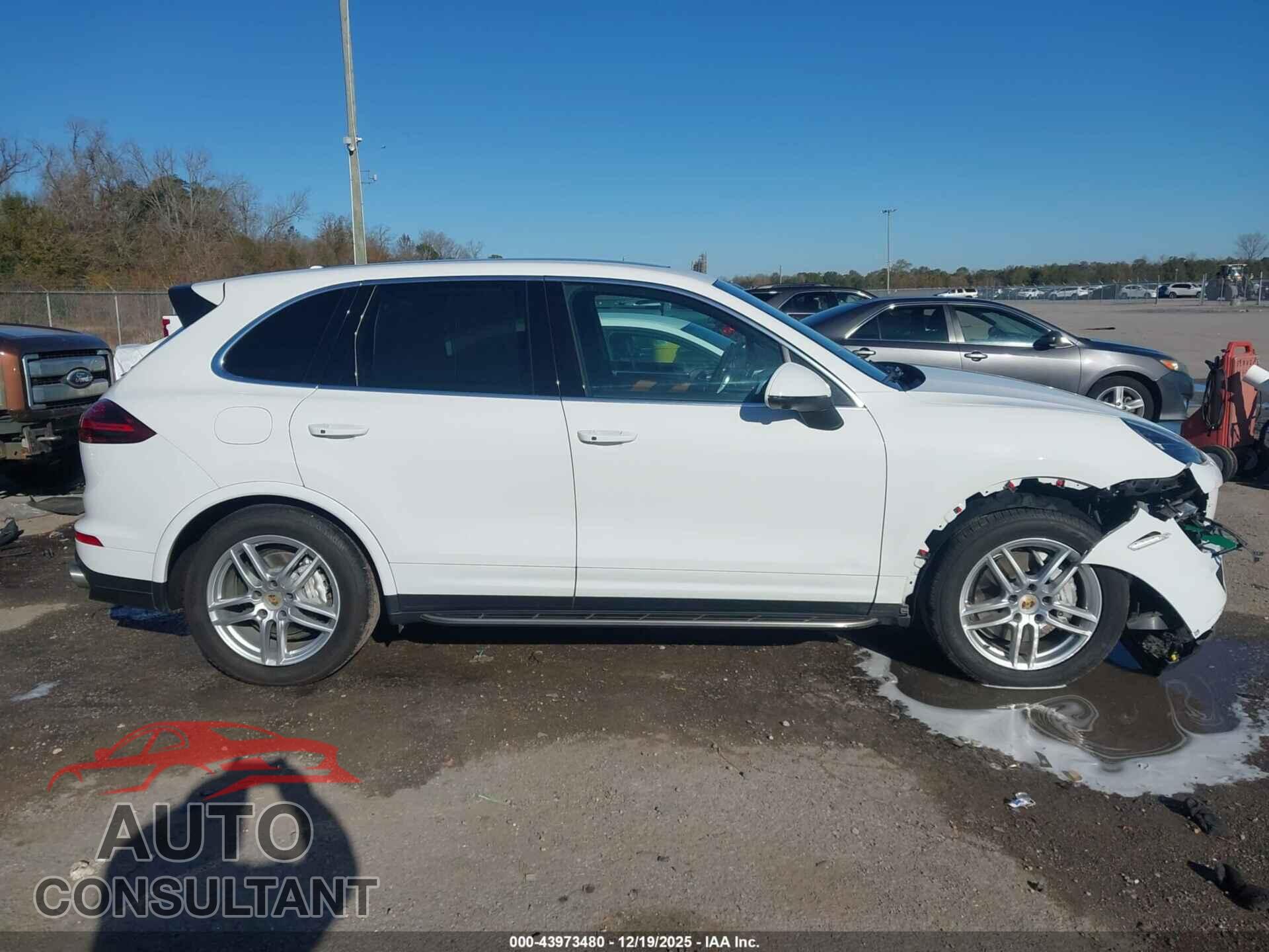 PORSCHE CAYENNE 2018 - WP1AB2A29JLA60397