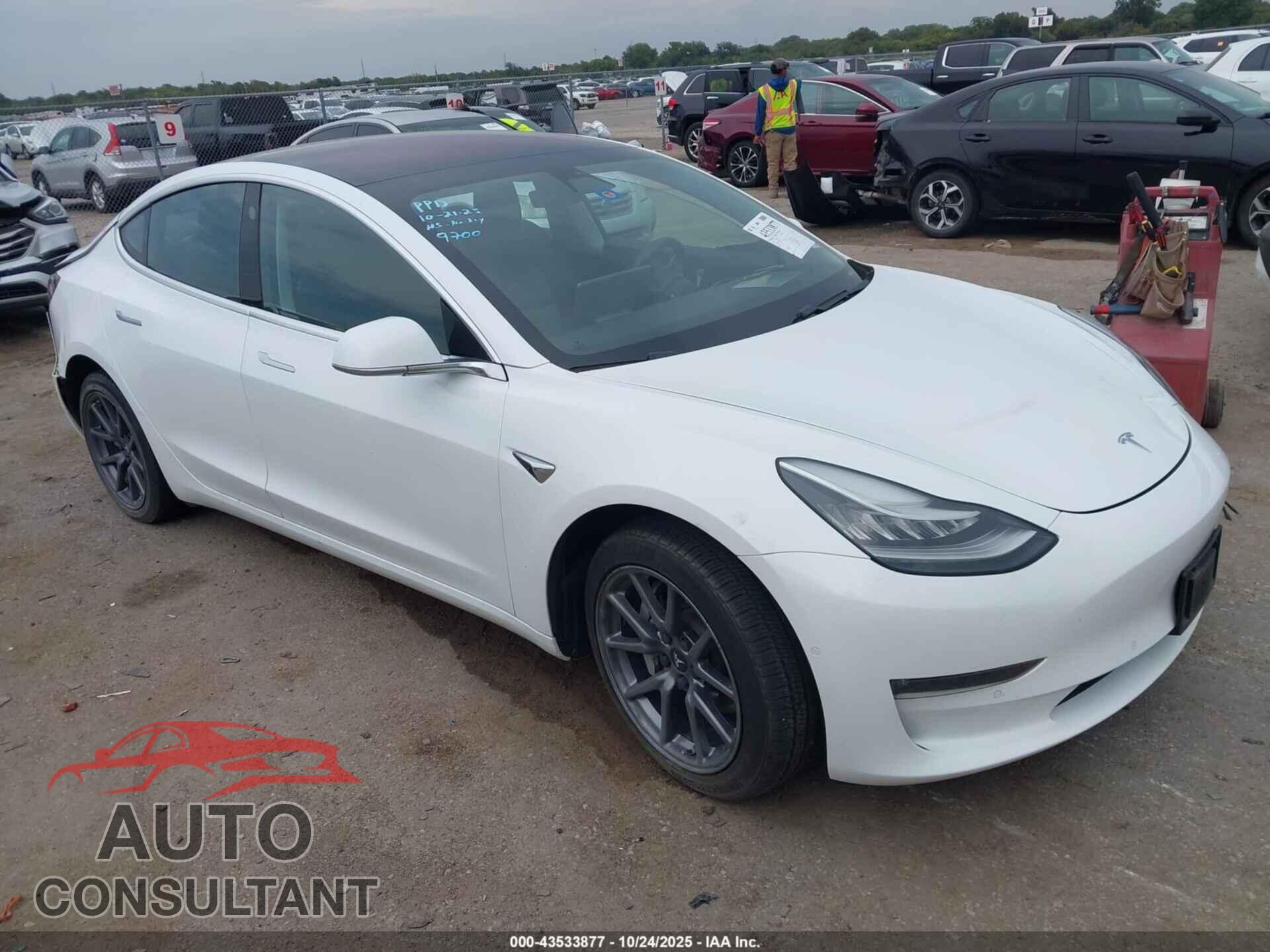 TESLA MODEL 3 2018 - 5YJ3E1EA1JF059700