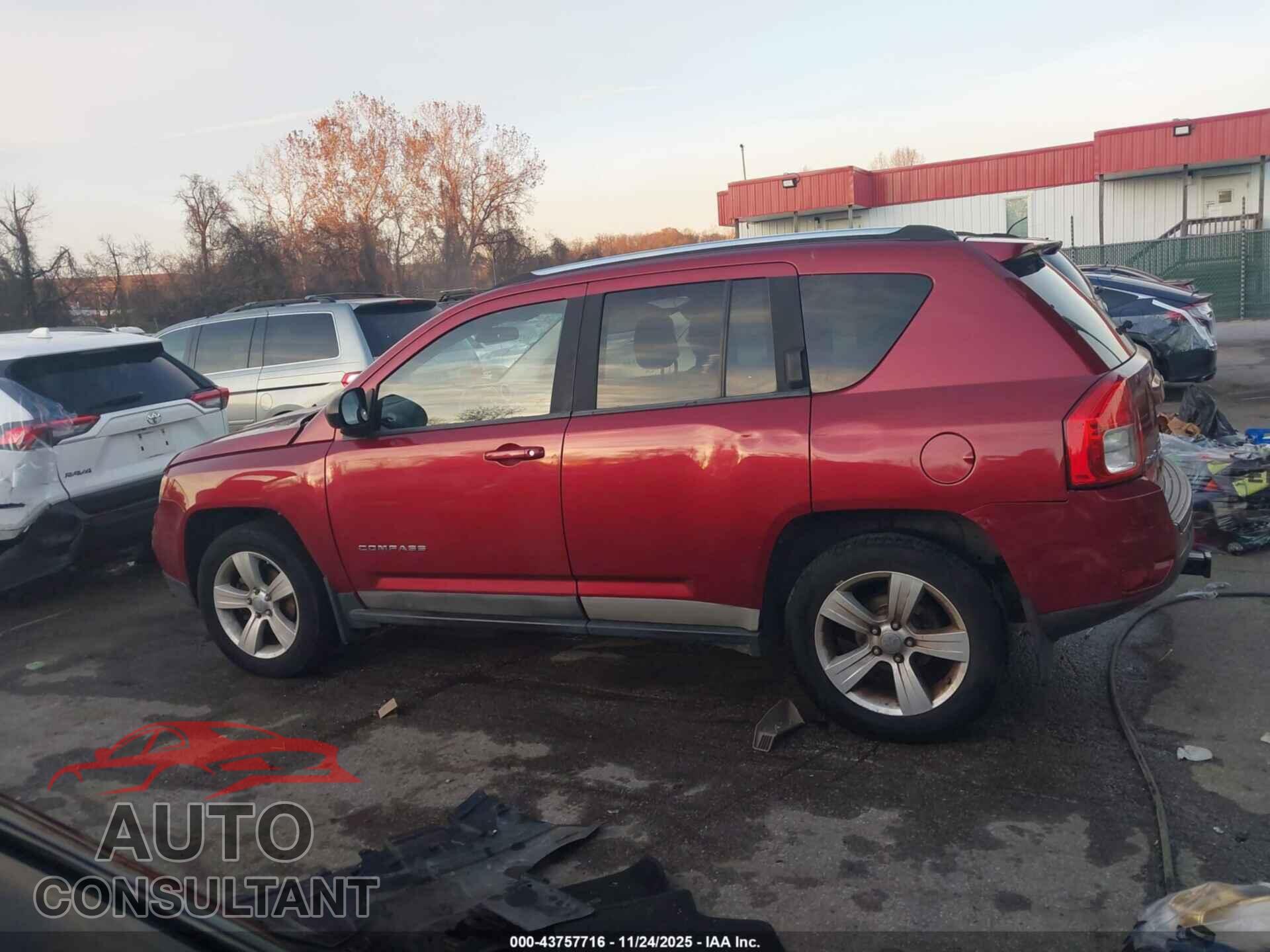 JEEP COMPASS 2011 - 1J4NF1FB8BD135798