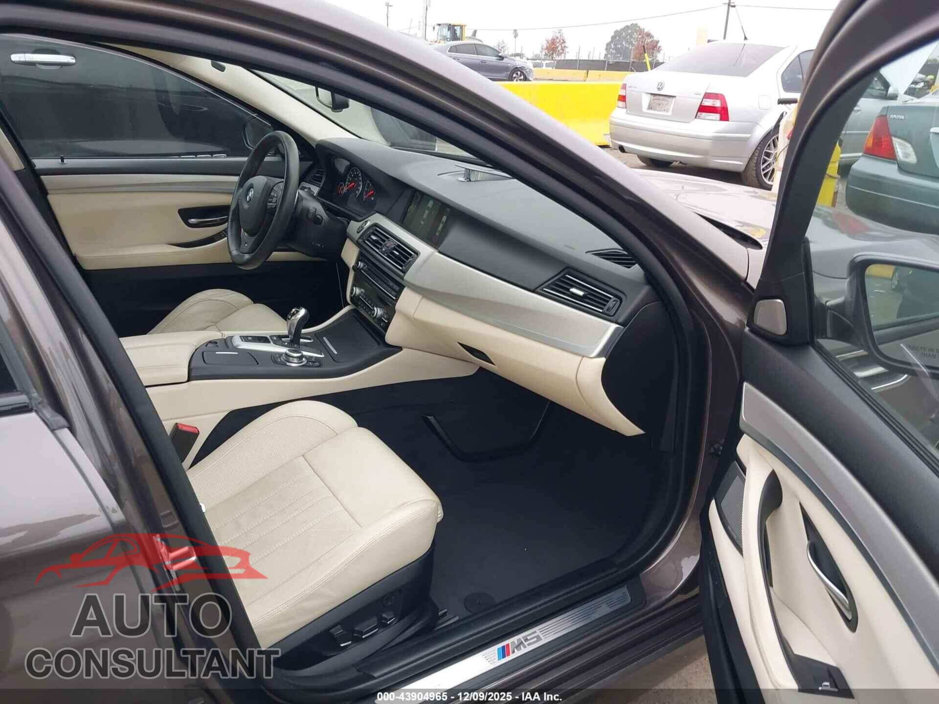 BMW M5 2013 - WBSFV9C54DC773641