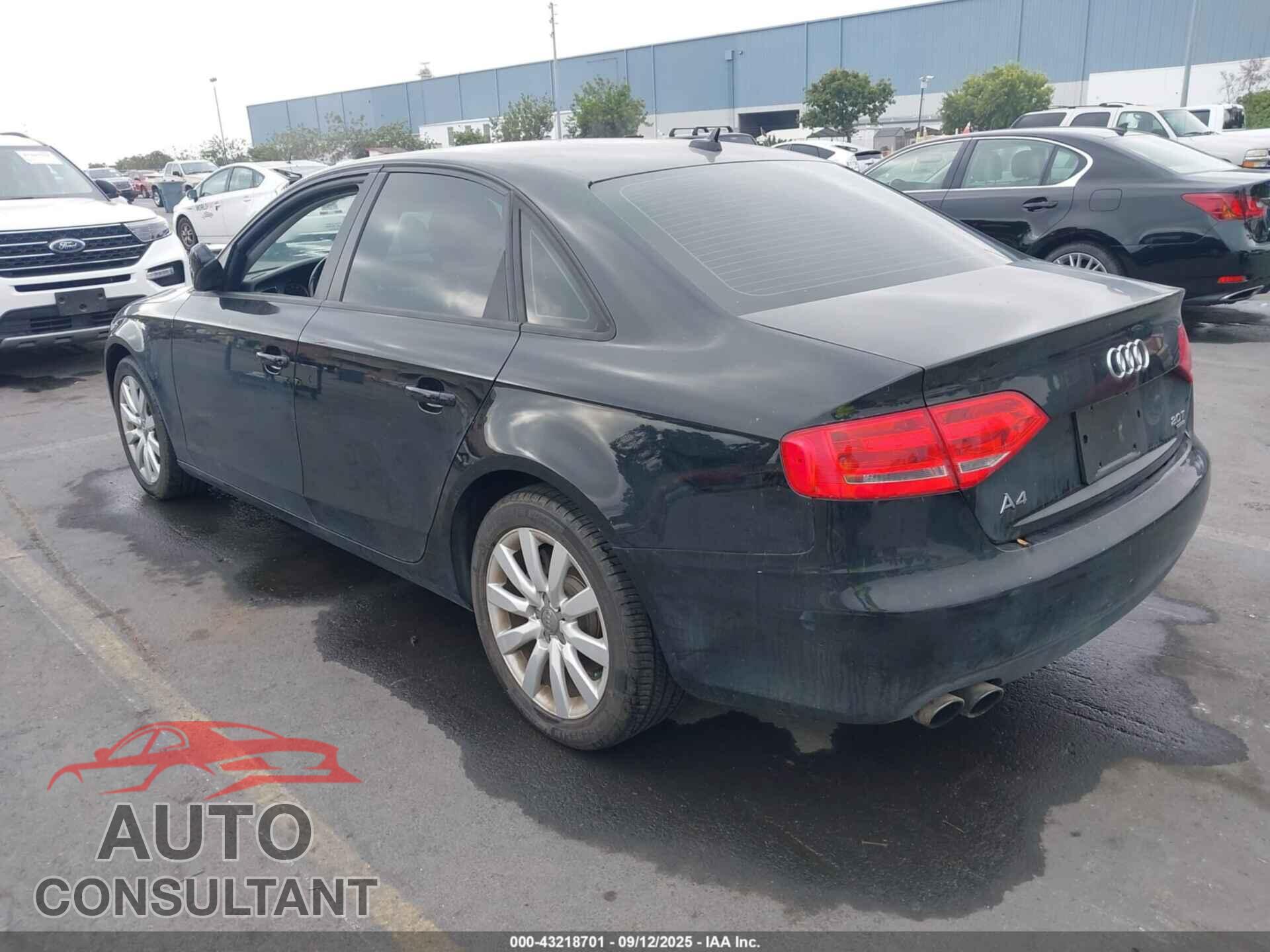 AUDI A4 2012 - WAUDFAFL9CN008741