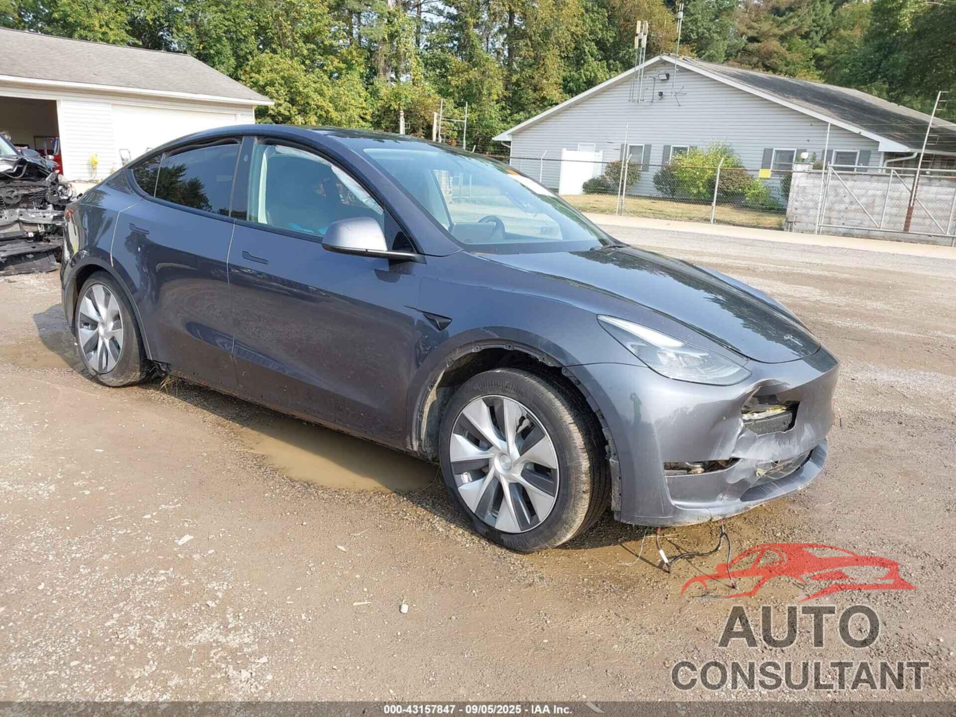 TESLA MODEL Y 2023 - 7SAYGAEE5PF829394