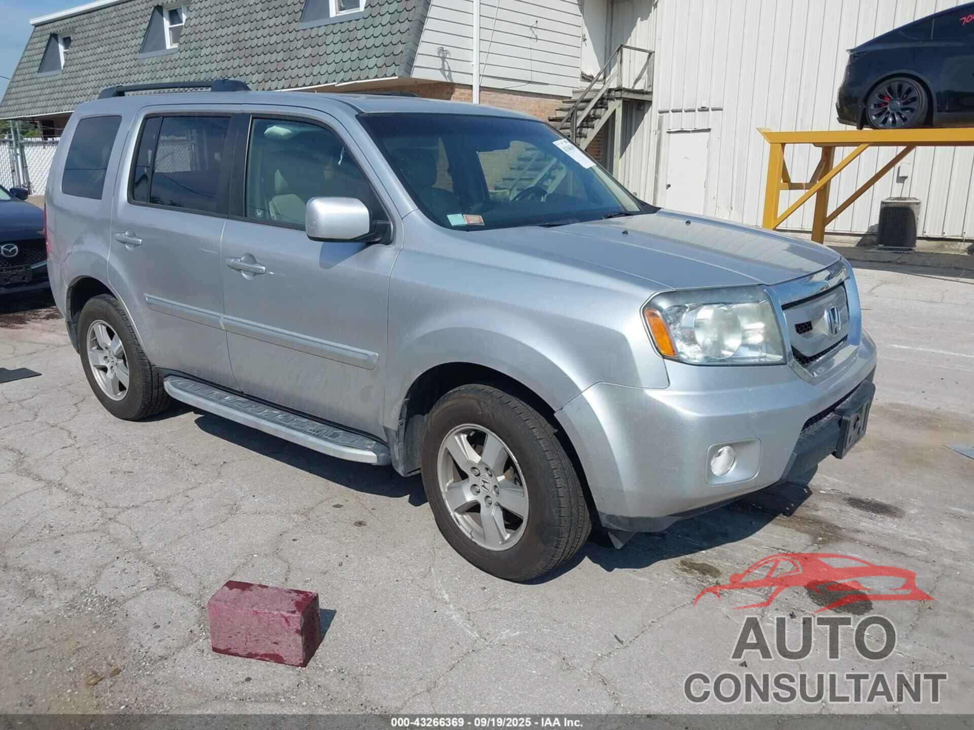 HONDA PILOT 2010 - 5FNYF4H56AB501180