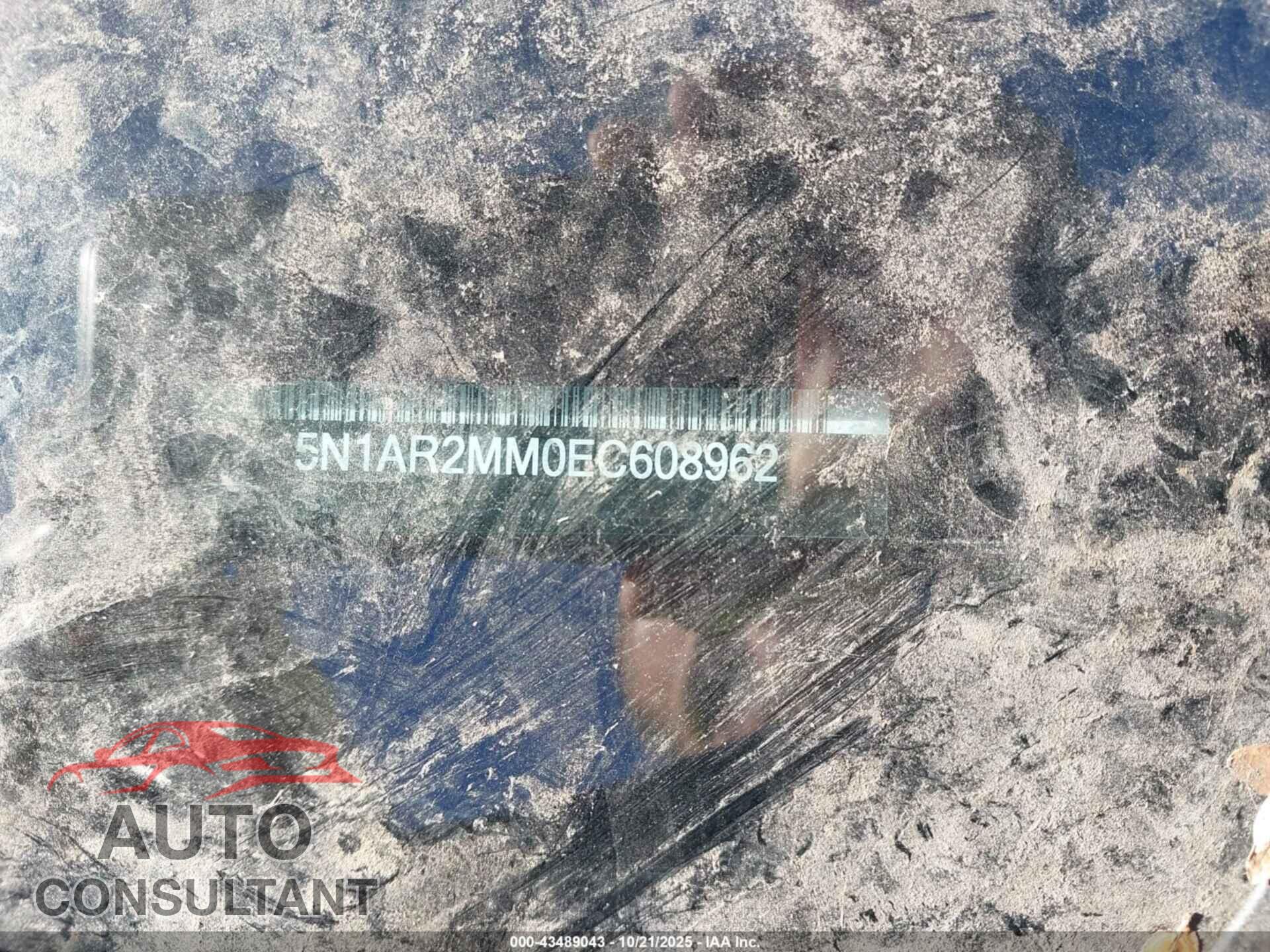 NISSAN PATHFINDER 2014 - 5N1AR2MM0EC608962