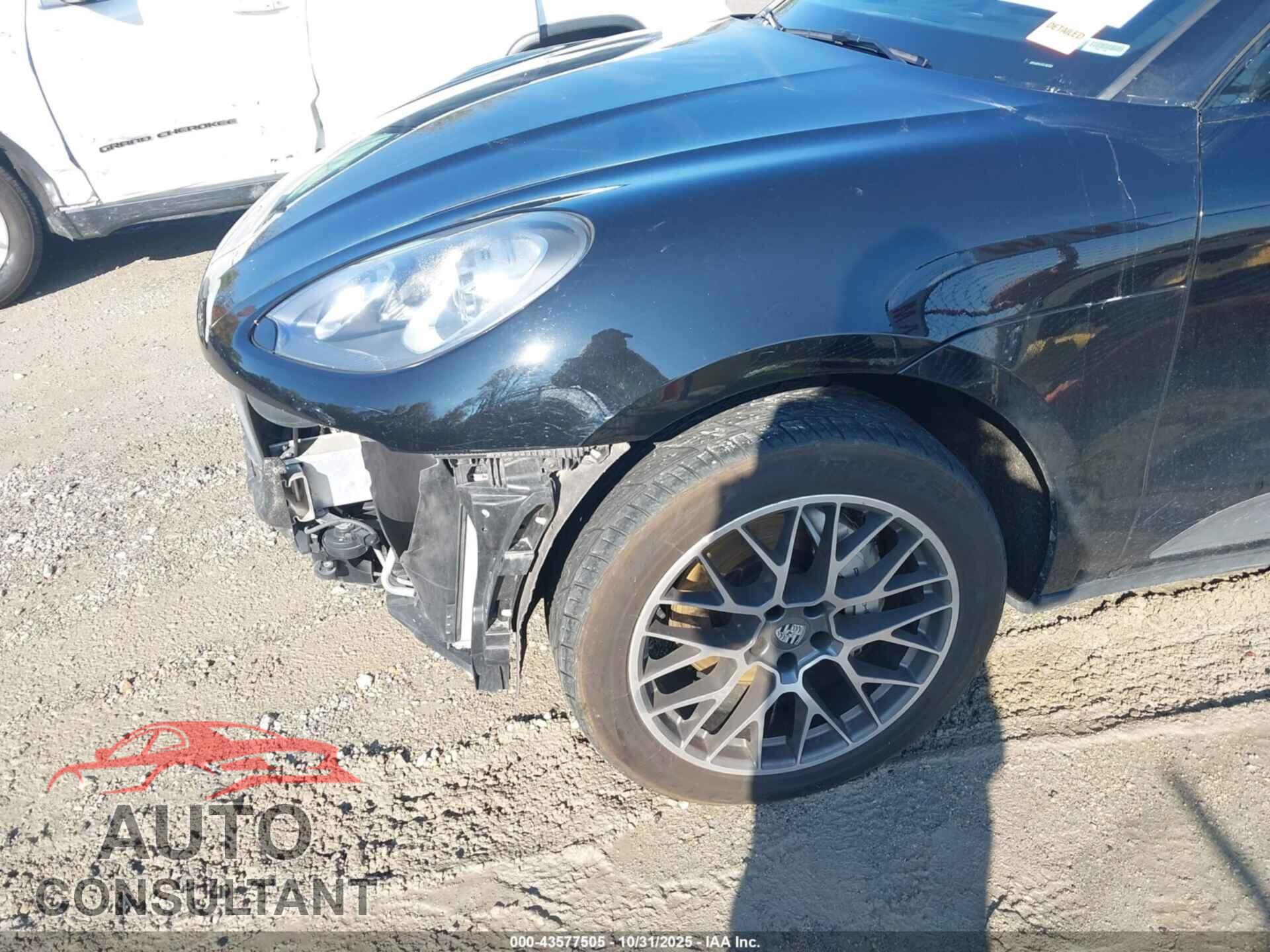 PORSCHE MACAN 2016 - WP1AB2A53GLB42001