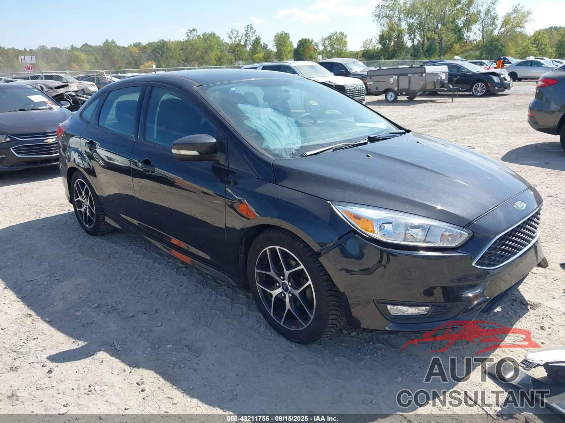FORD FOCUS 2015 - 1FADP3F24FL230161