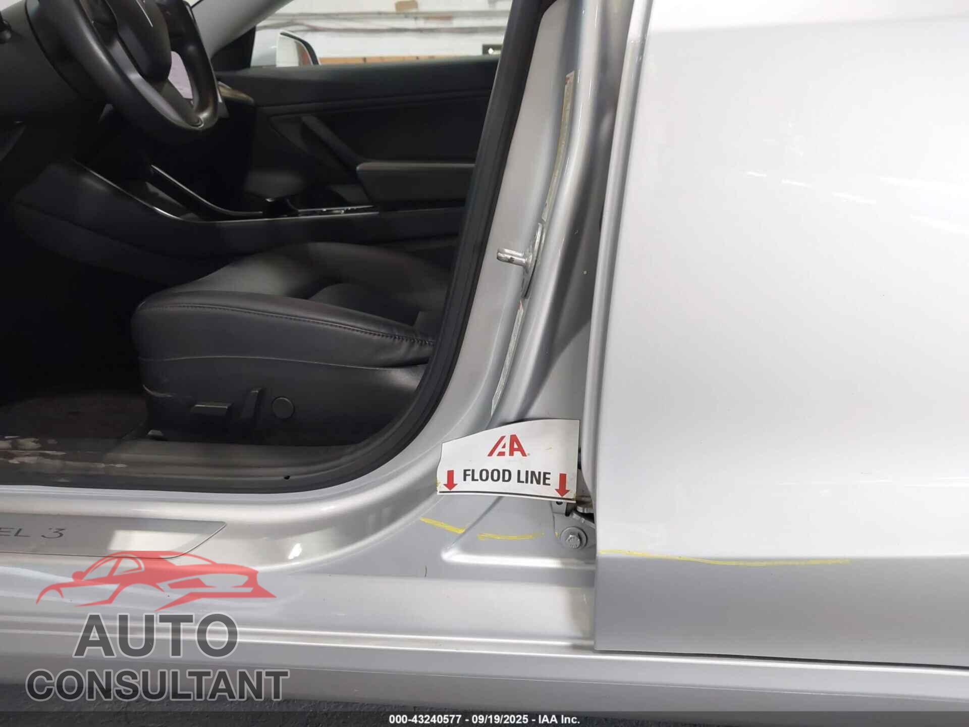 TESLA MODEL 3 2018 - 5YJ3E1EA5JF042964
