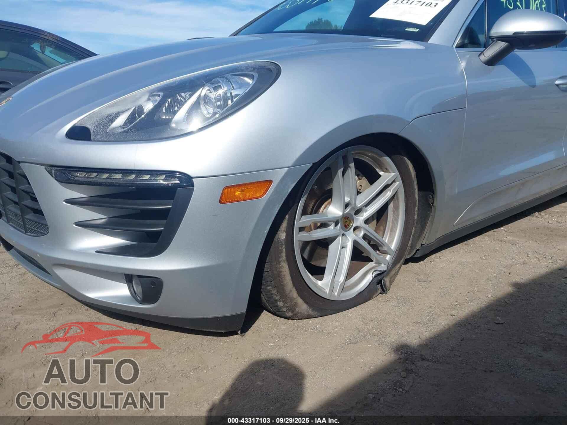 PORSCHE MACAN 2015 - WP1AB2A50FLB51589