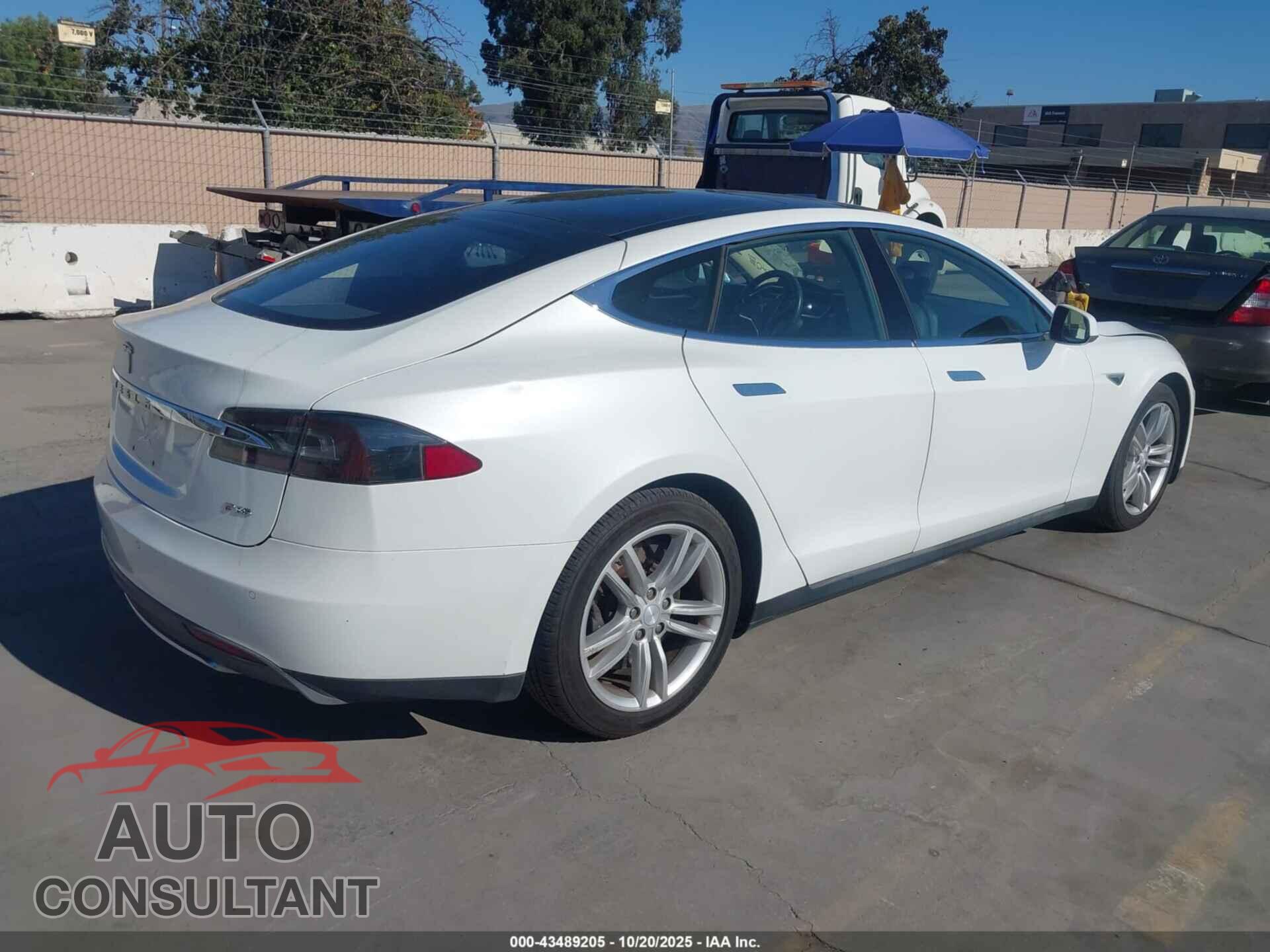TESLA MODEL S 2013 - 5YJSA1CP8DFP24398