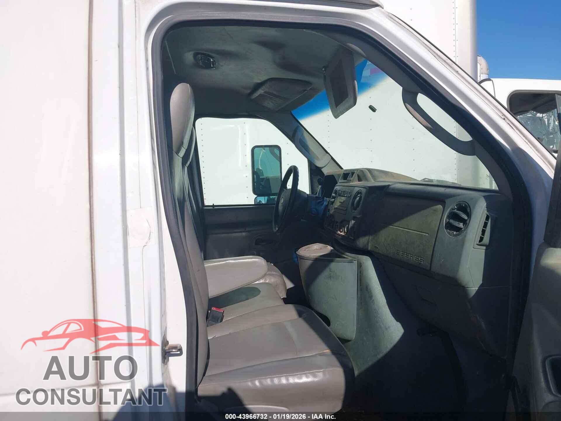 FORD E-450 CUTAWAY 2011 - 1FDXE4FS1BDA06932