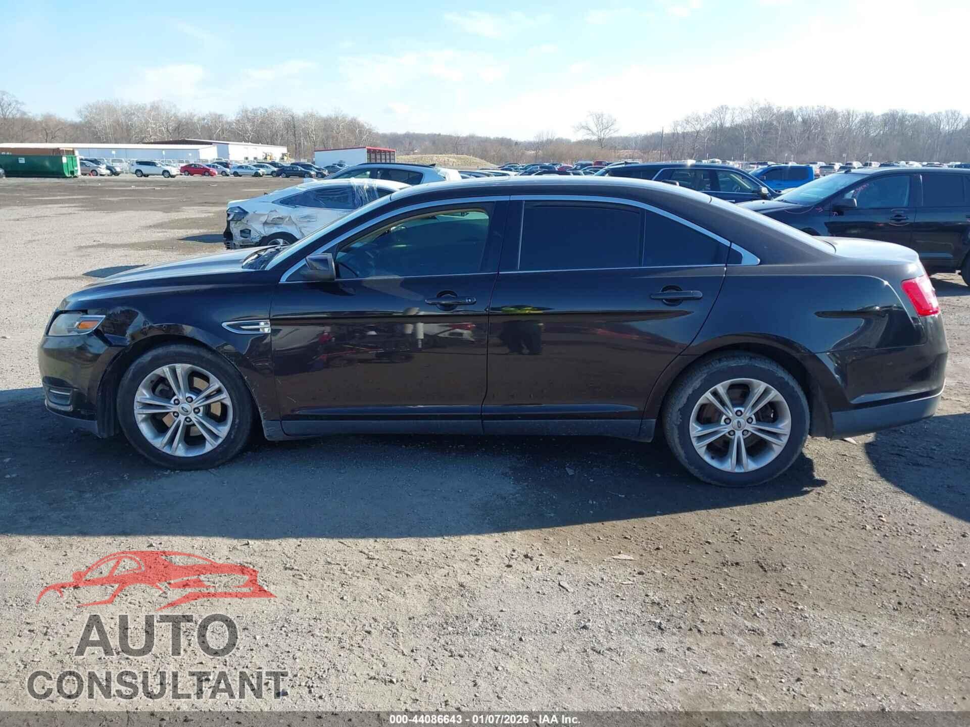 FORD TAURUS 2013 - 1FAHP2E85DG224540